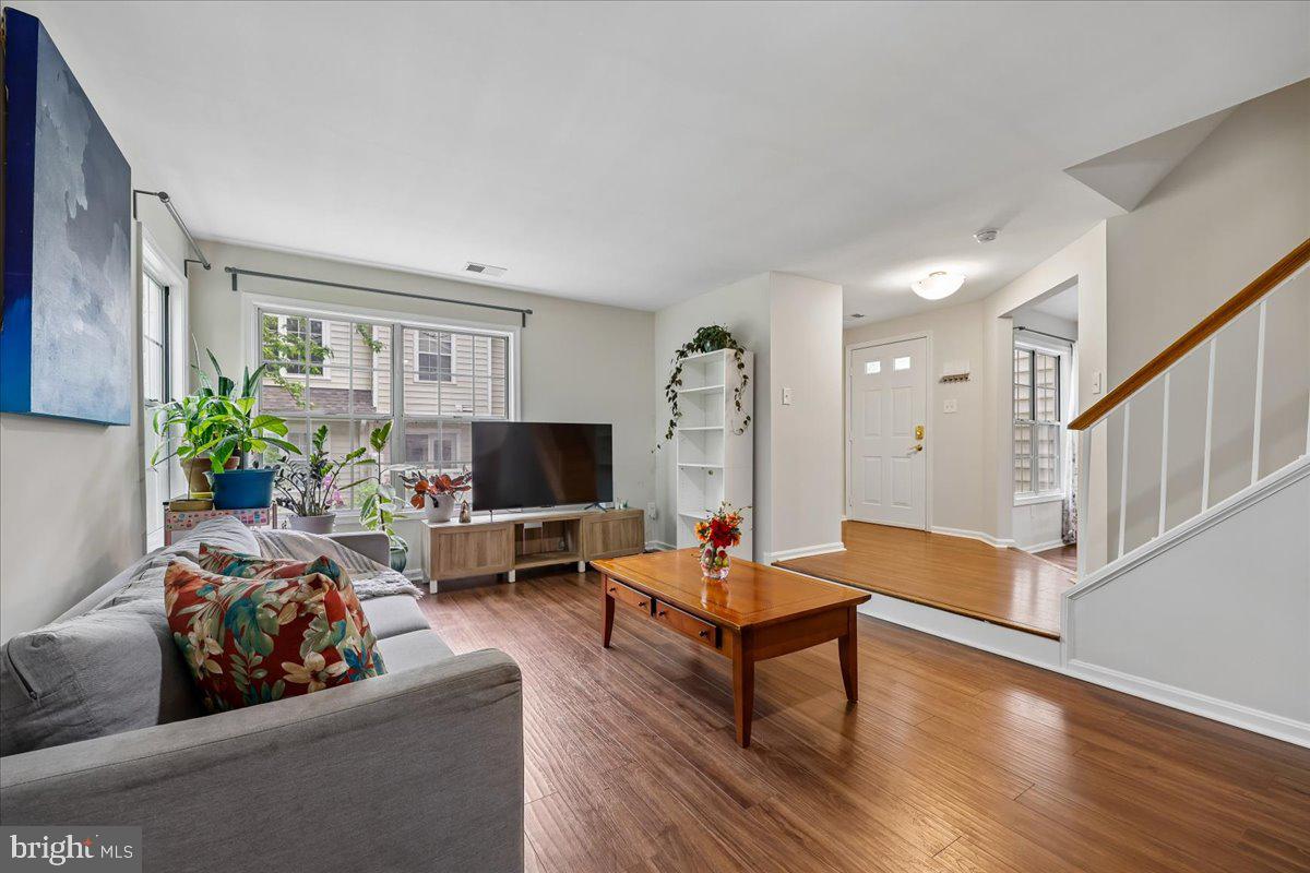 VILL AT MANCHESTER FARMS - Residential