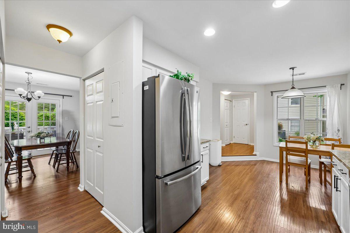 VILL AT MANCHESTER FARMS - Residential