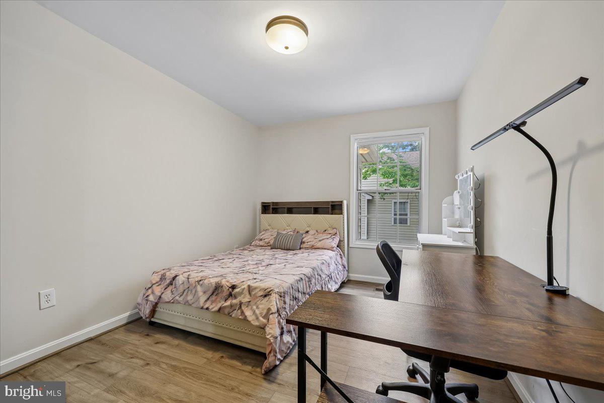 VILL AT MANCHESTER FARMS - Residential