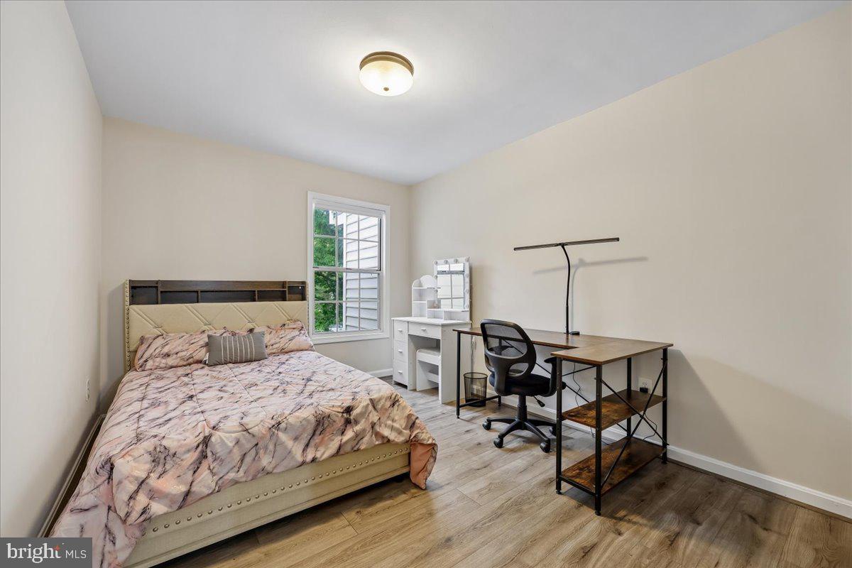 VILL AT MANCHESTER FARMS - Residential