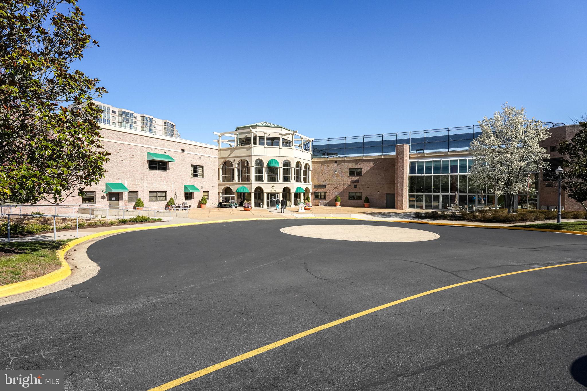 LANSDOWNE WOODS - Residential