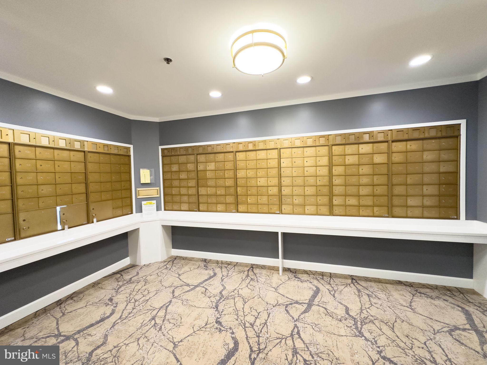 LANSDOWNE WOODS - Residential