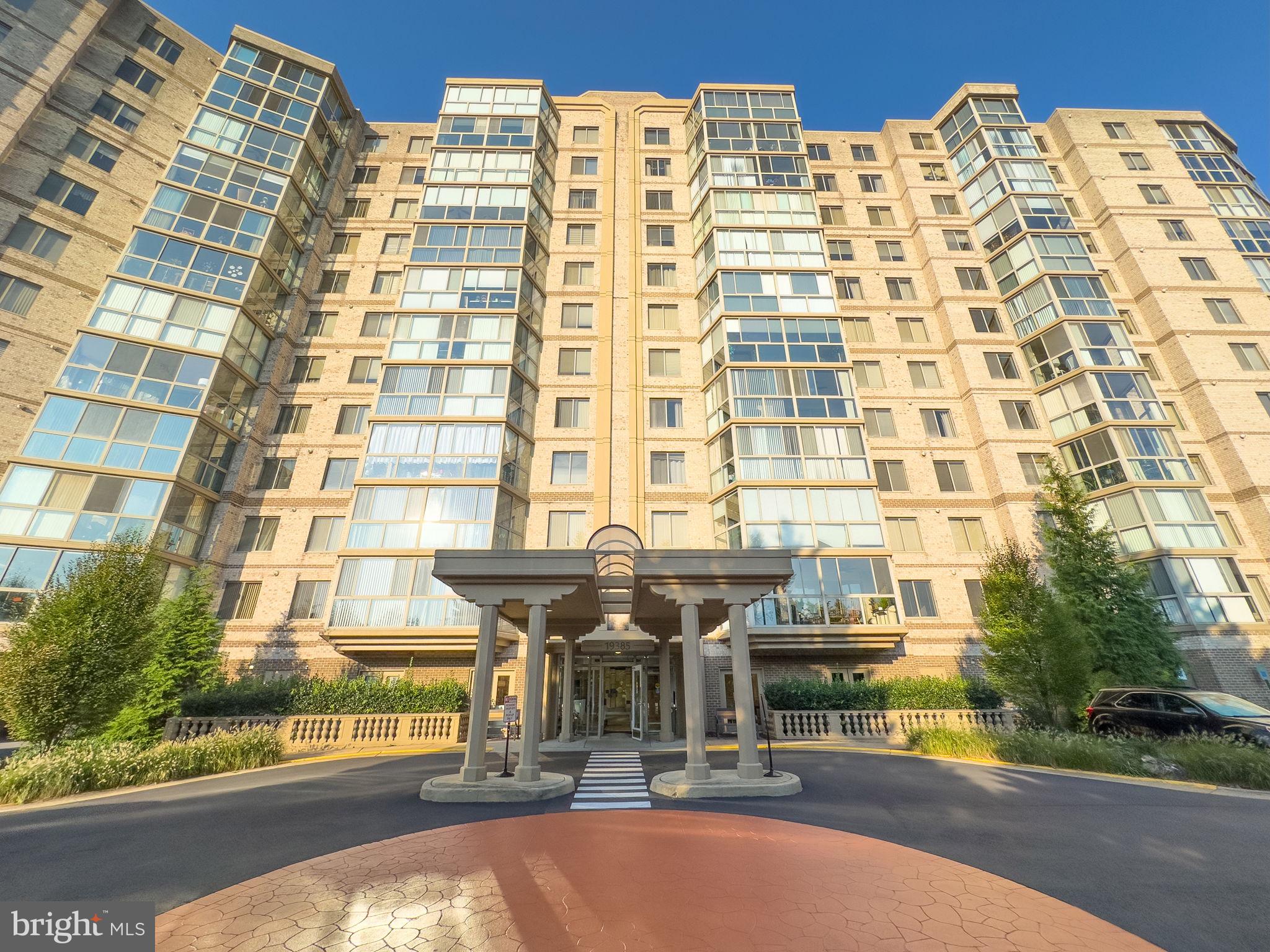 LANSDOWNE WOODS - Residential