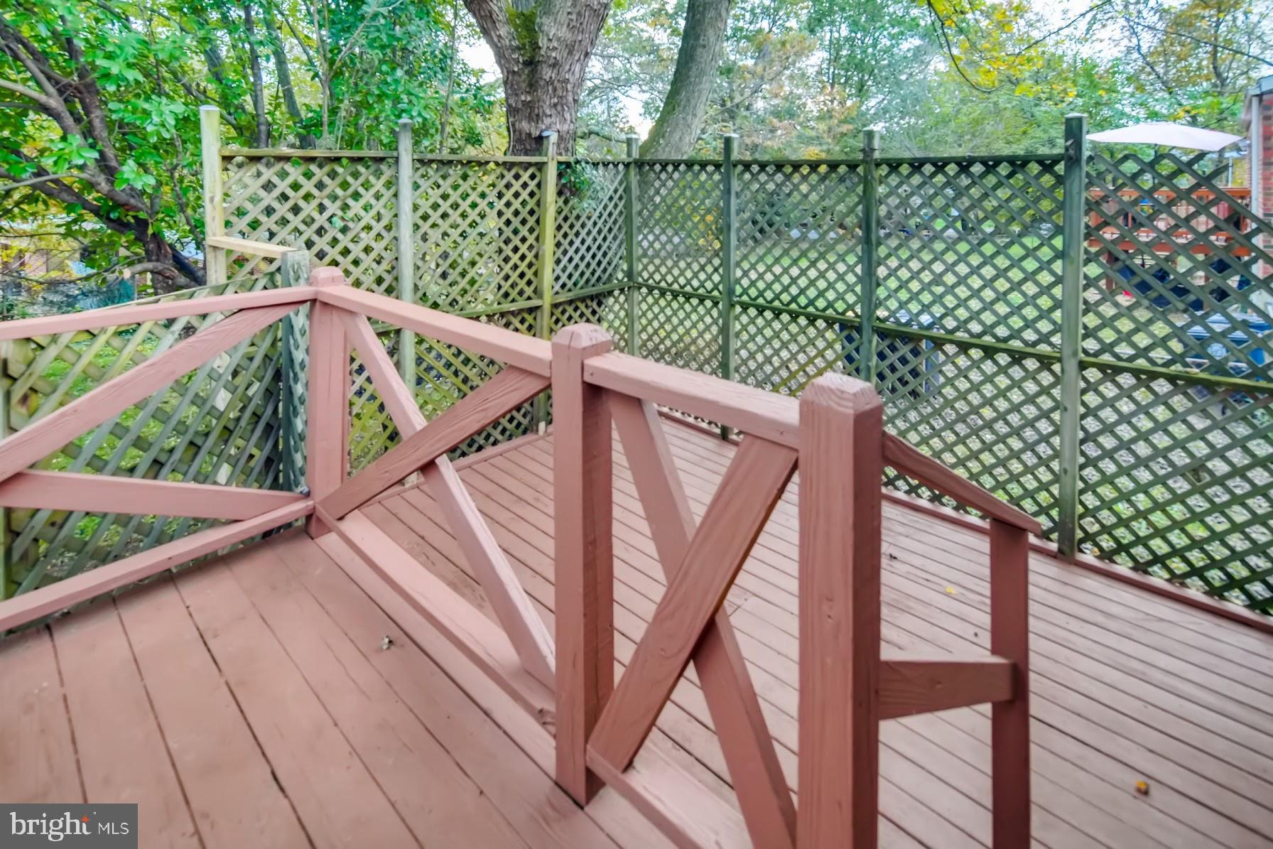 DEN LEE ACRES - Residential