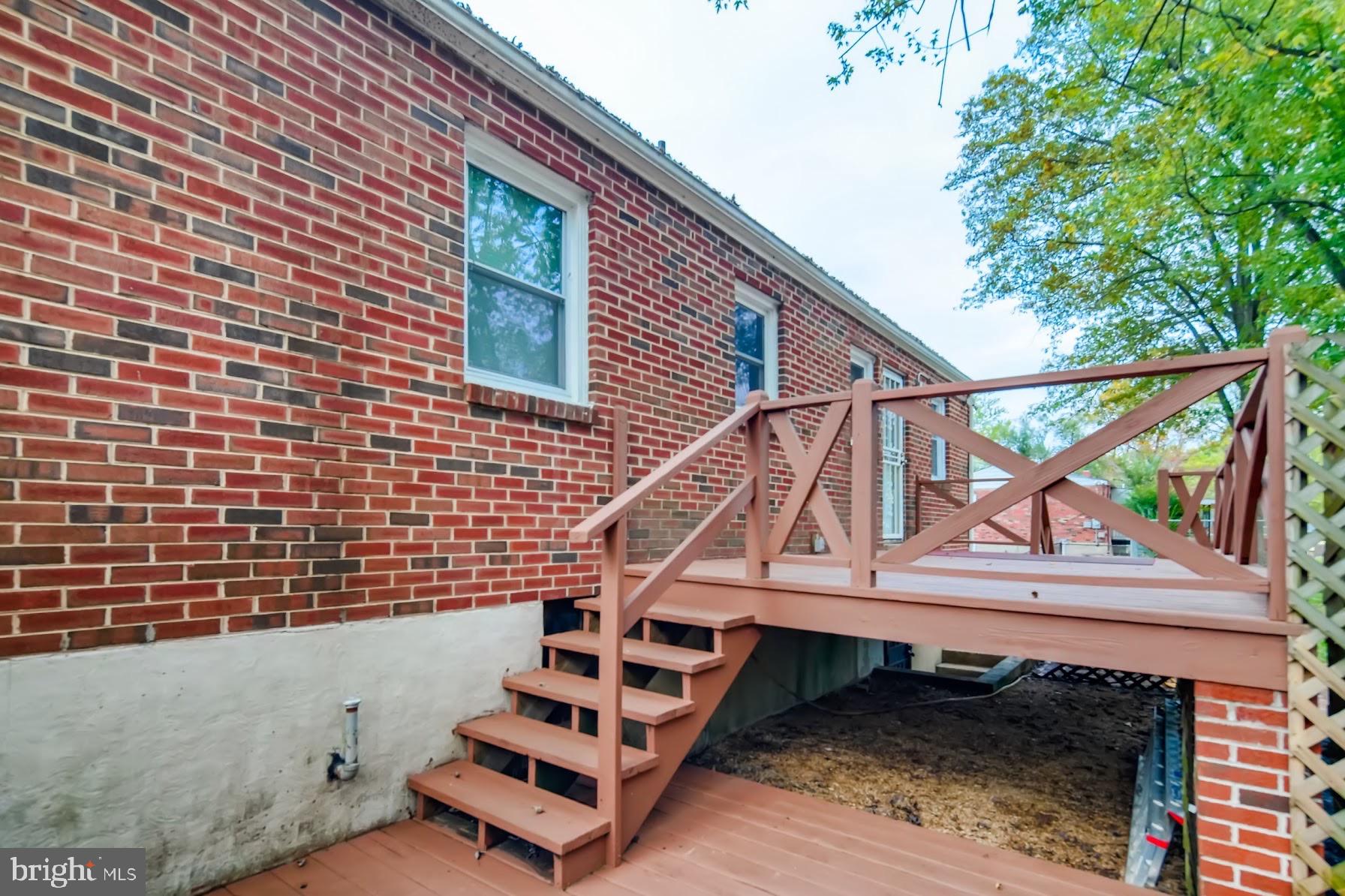 DEN LEE ACRES - Residential