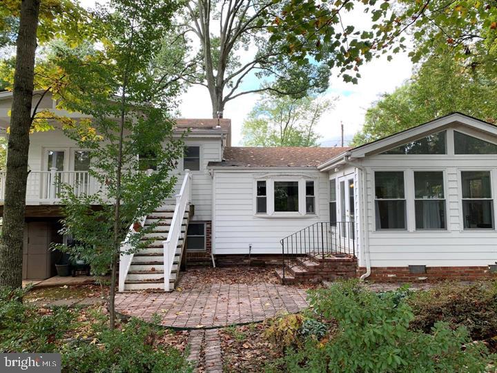 3532 QUEEN DRIVE