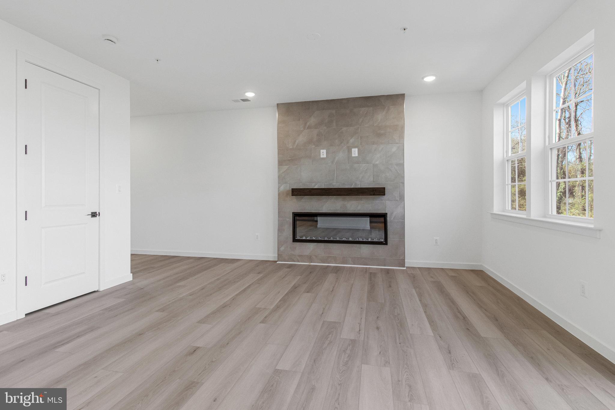 ENCLAVE AT ARUNDEL HILLS - Residential