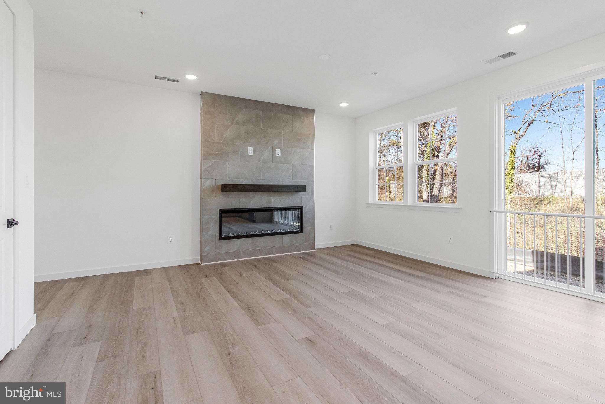 ENCLAVE AT ARUNDEL HILLS - Residential