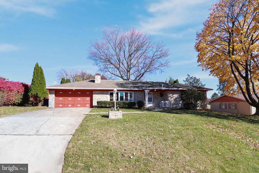 Photo of 661 Colleen Drive, HARRISBURG, PA 17109 (MLS # PADA2051444)