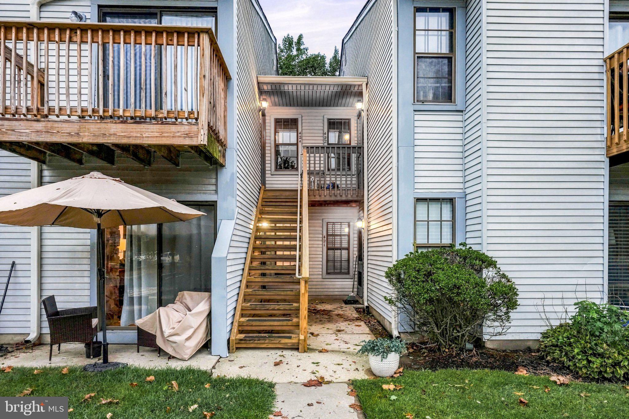 424 DURHAM COURT