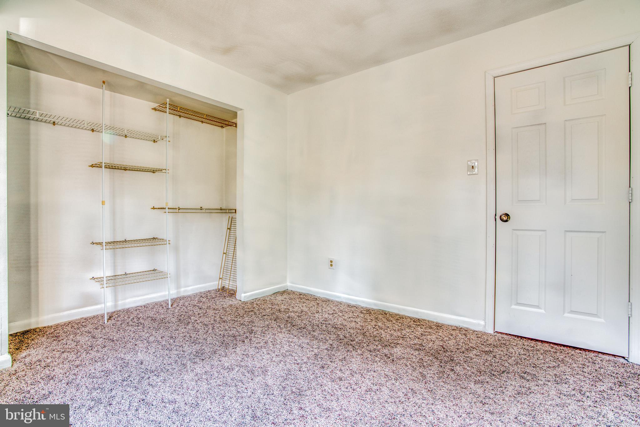 LONG REACH KNOLLS - Residential