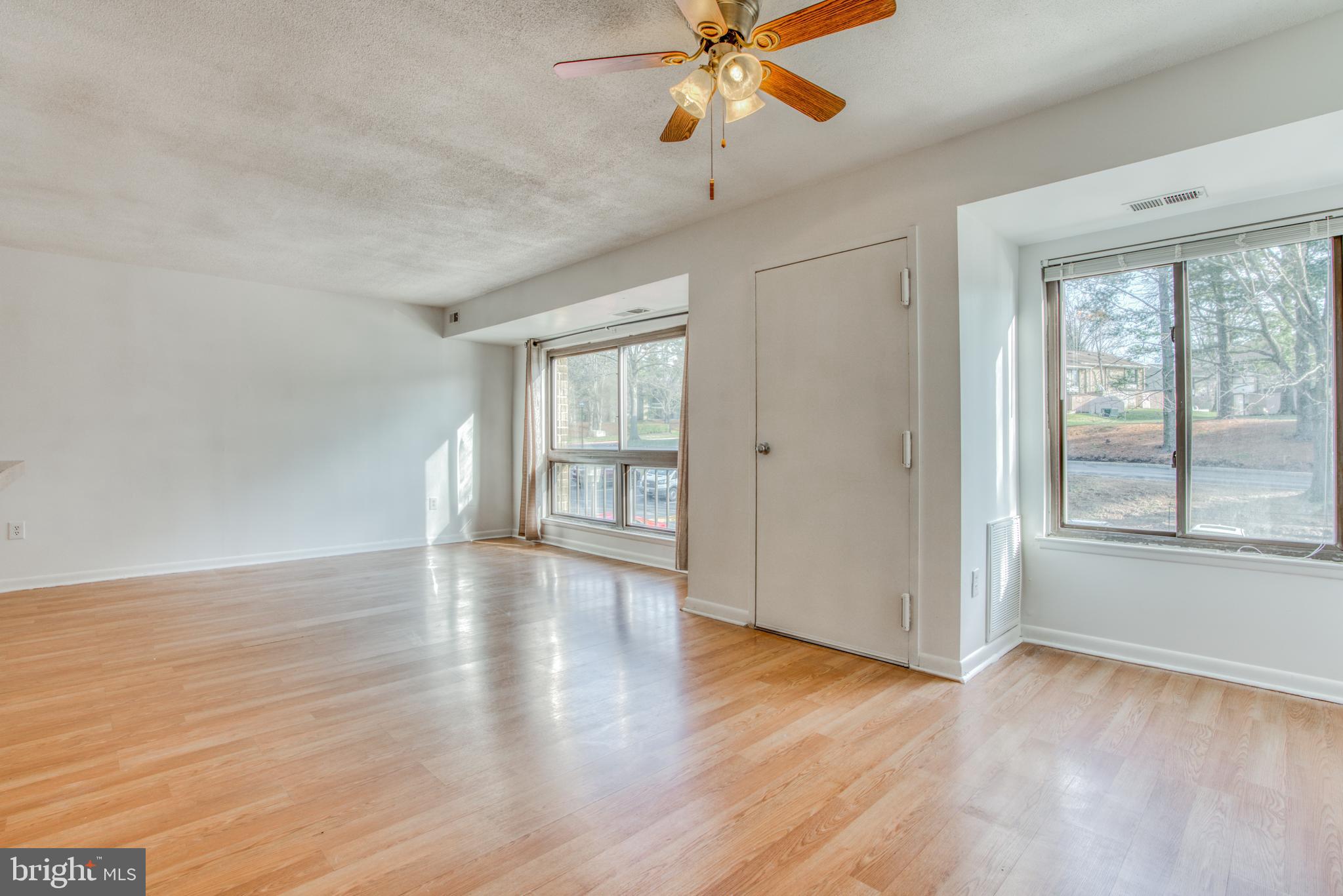 LONG REACH KNOLLS - Residential