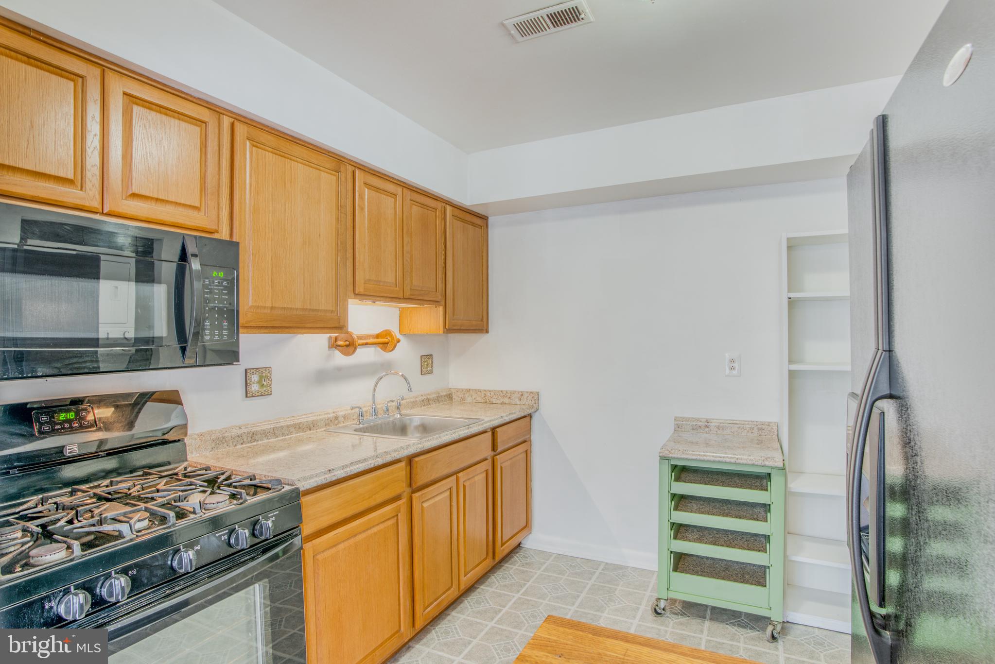 LONG REACH KNOLLS - Residential