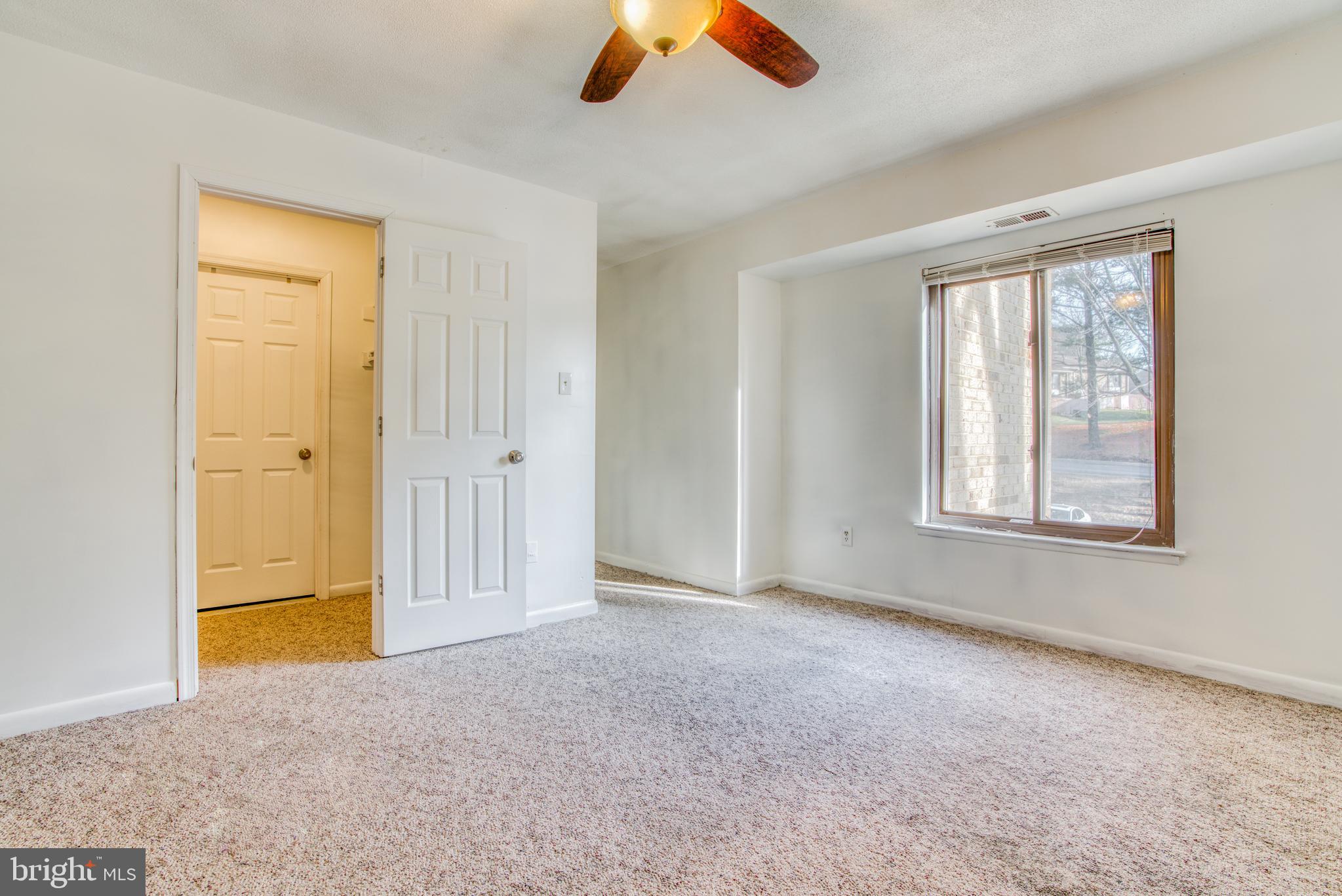 LONG REACH KNOLLS - Residential