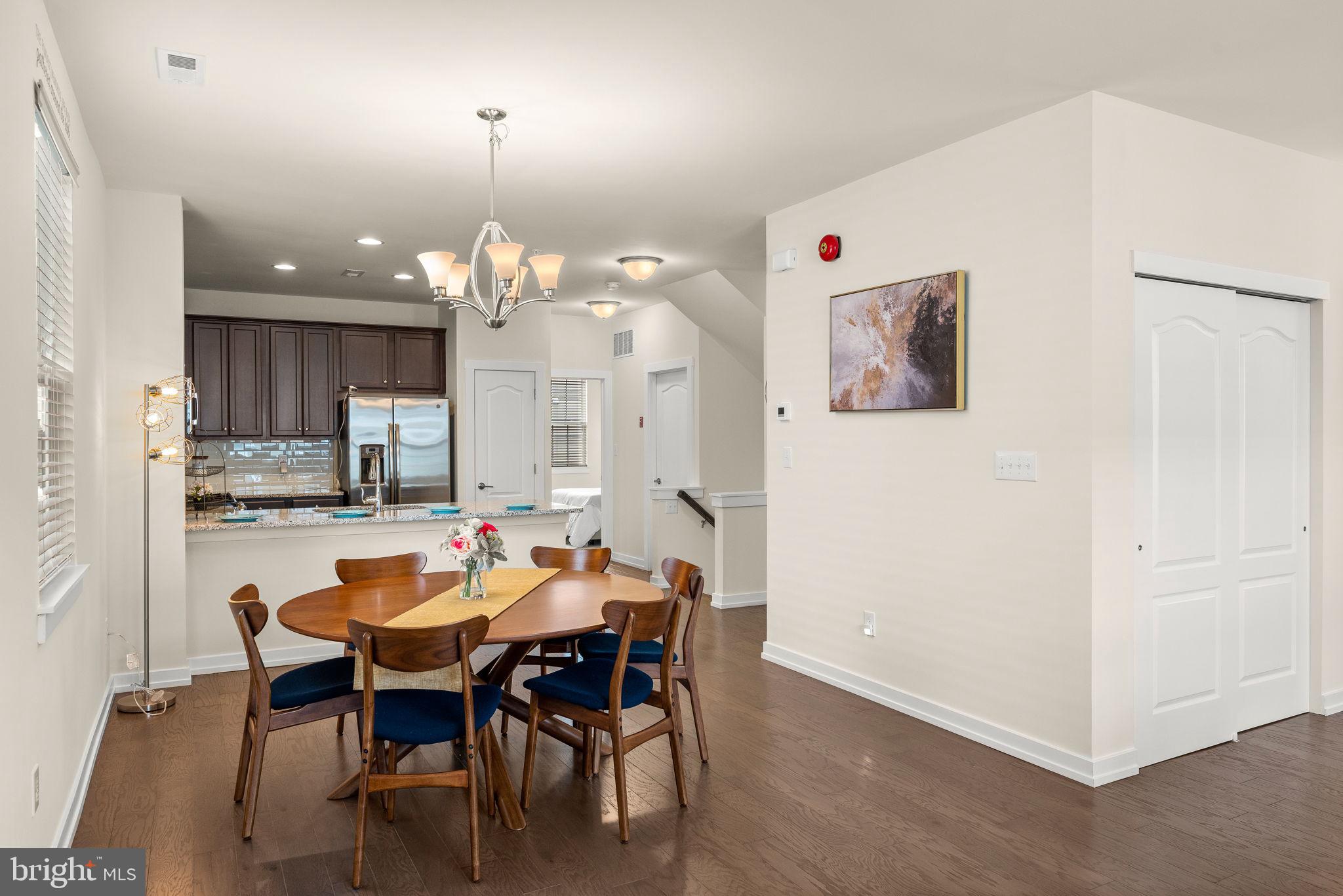 WATERSIDE - Residential