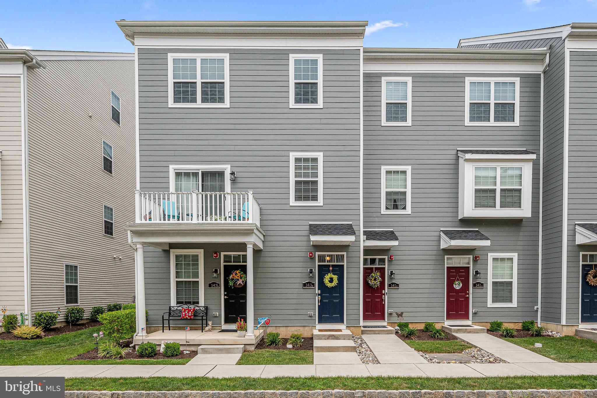 WATERSIDE - Residential