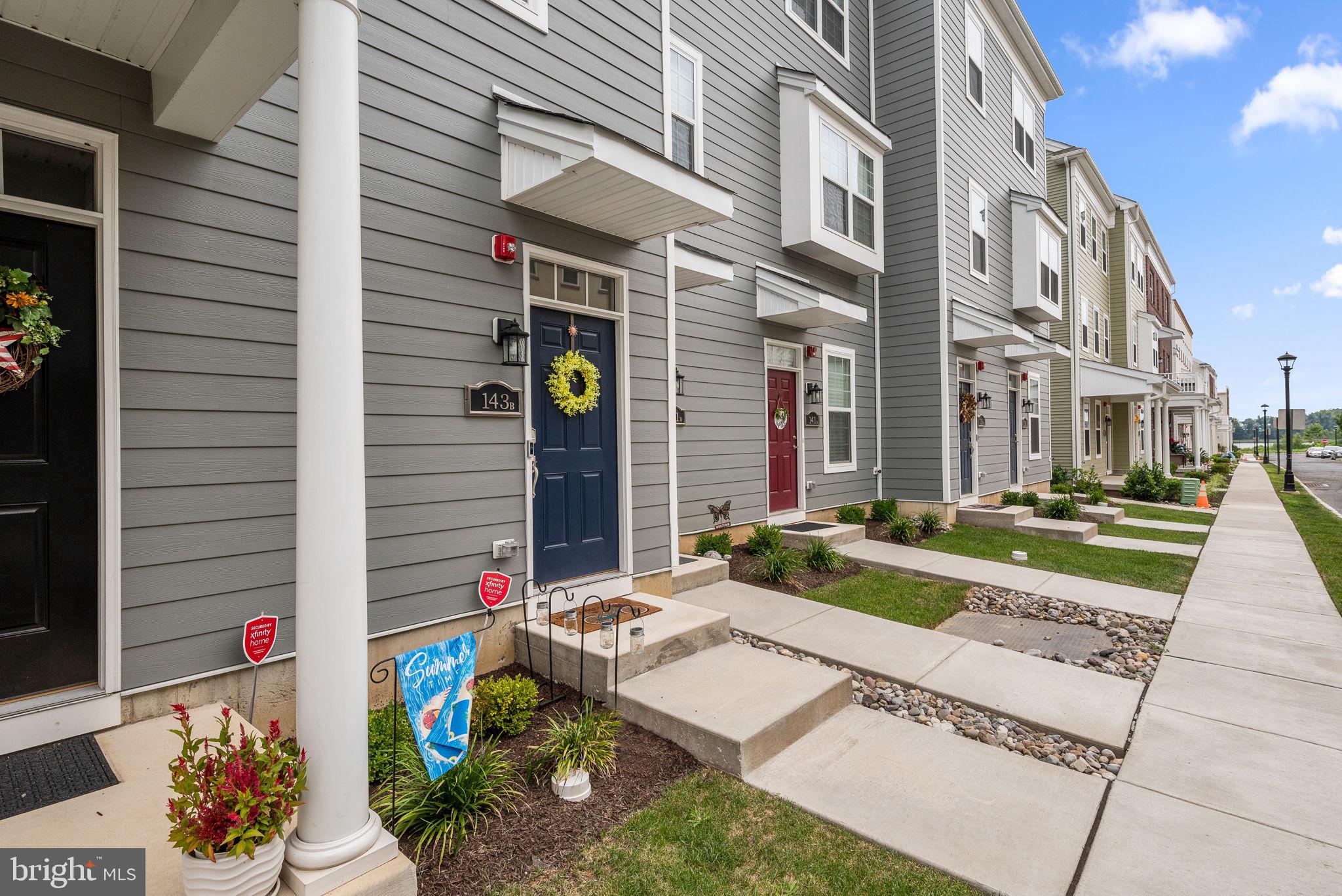 WATERSIDE - Residential