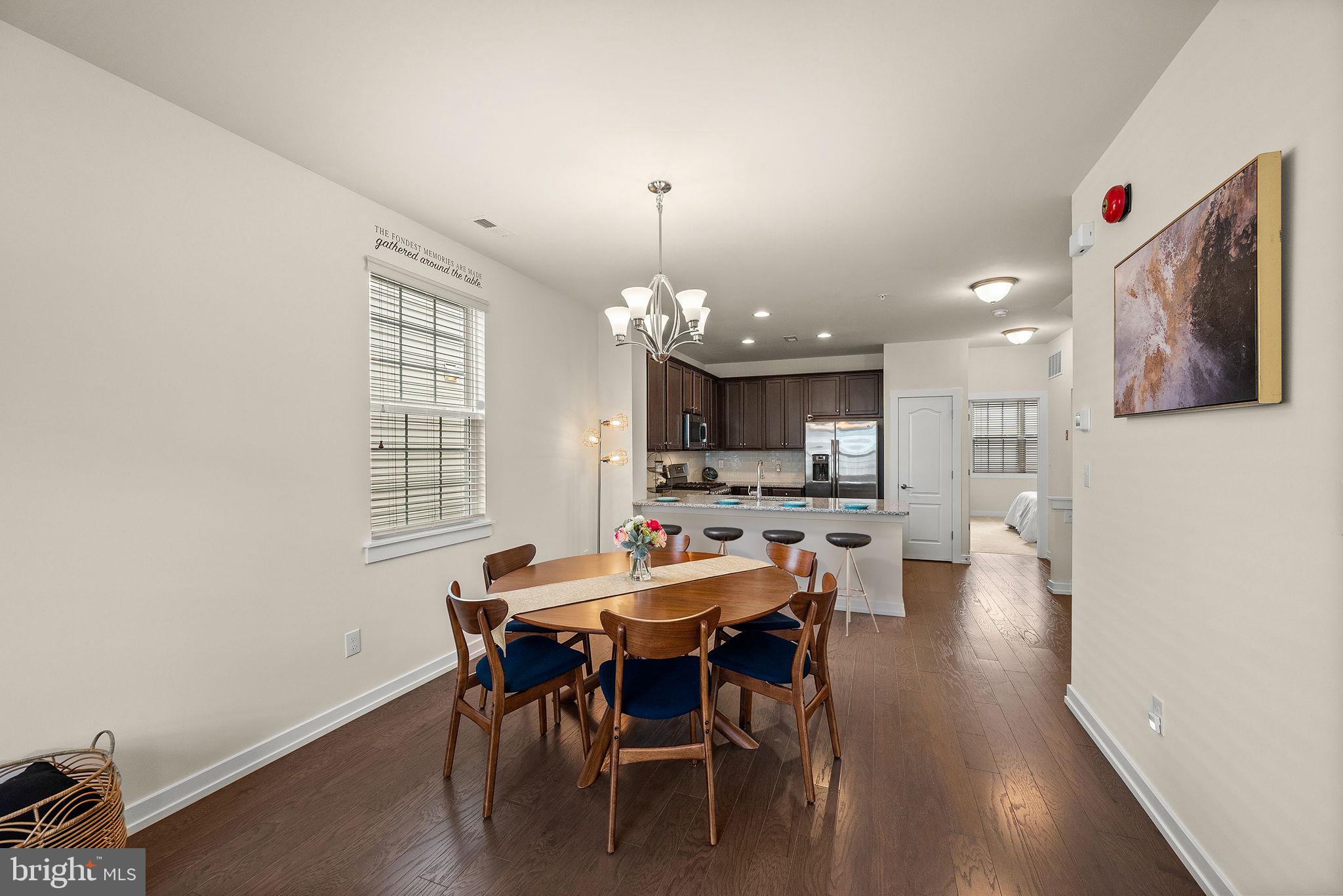 WATERSIDE - Residential