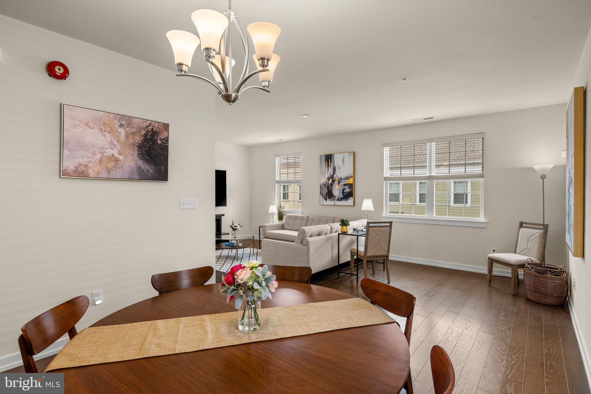 WATERSIDE - Residential
