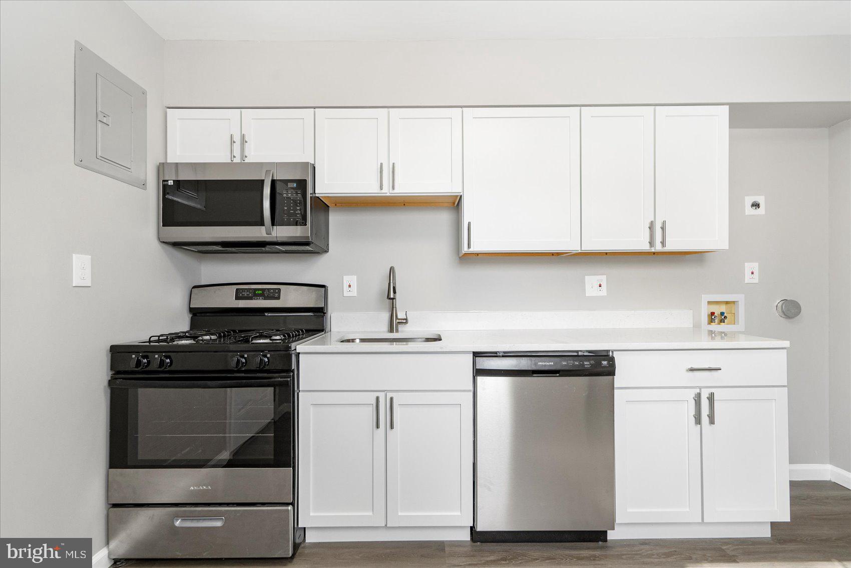 NORTH DEEN - Residential