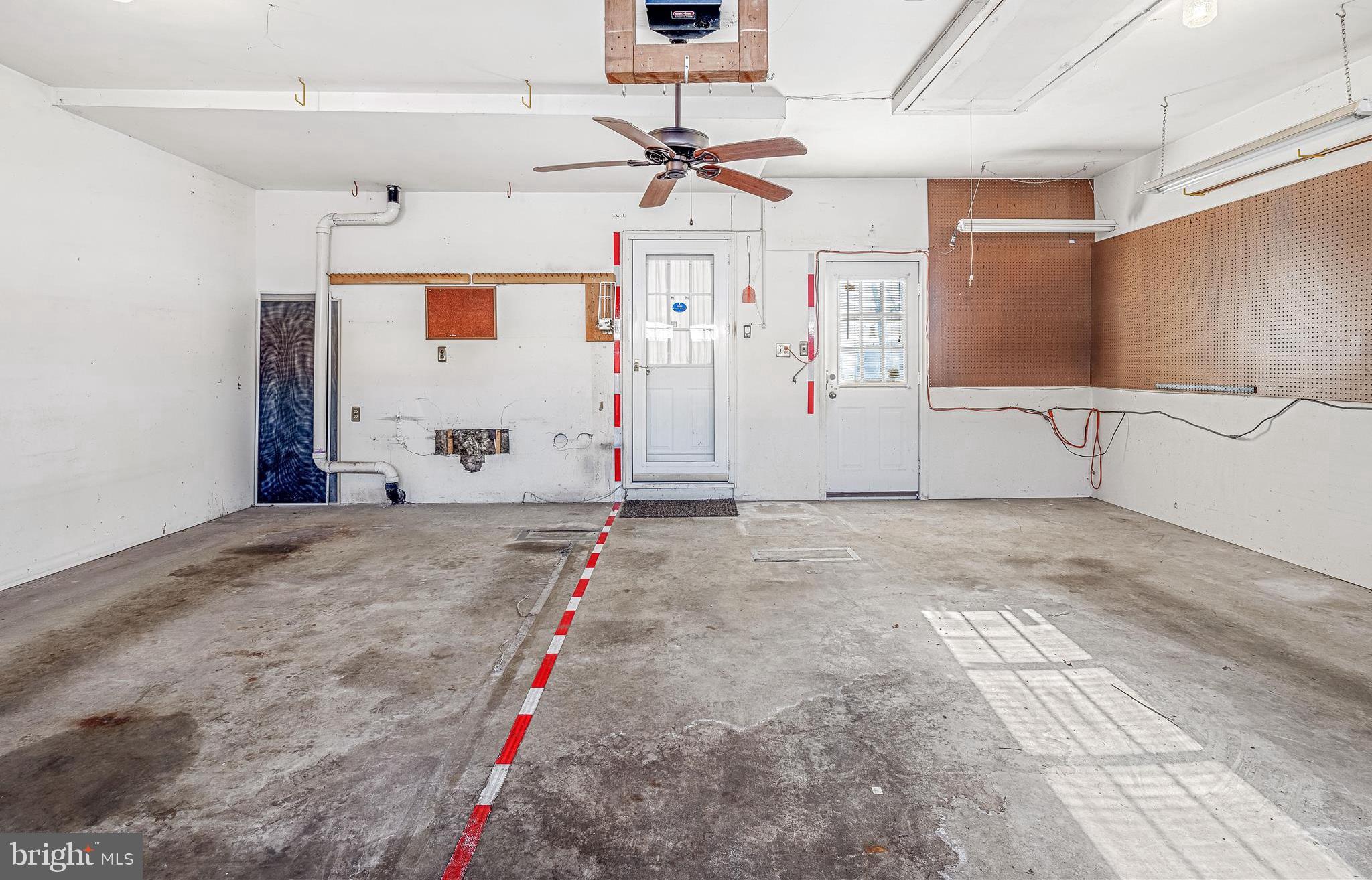 WOODBRIER MANOR - Residential