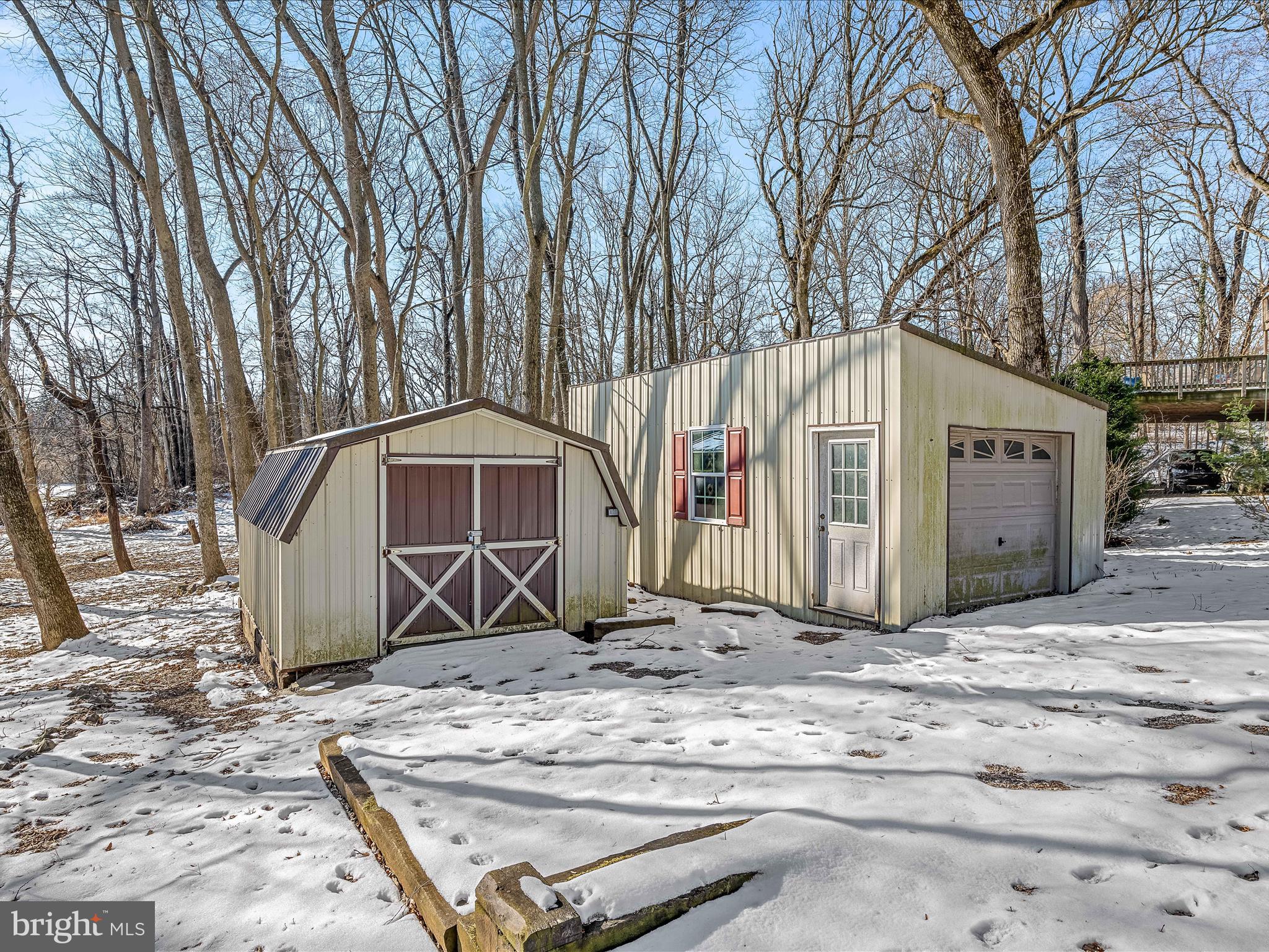 WOODBRIER MANOR - Residential