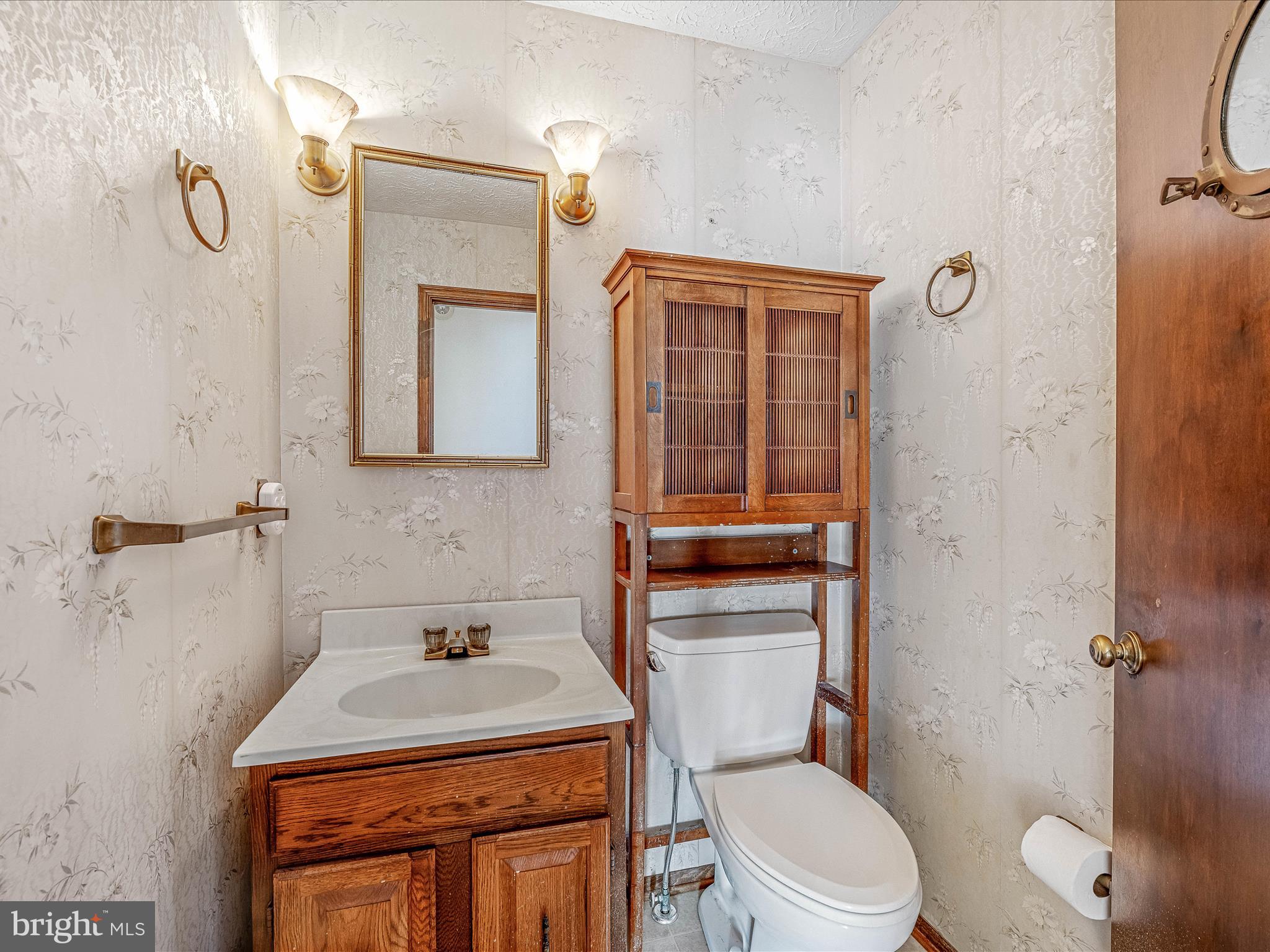 WOODBRIER MANOR - Residential