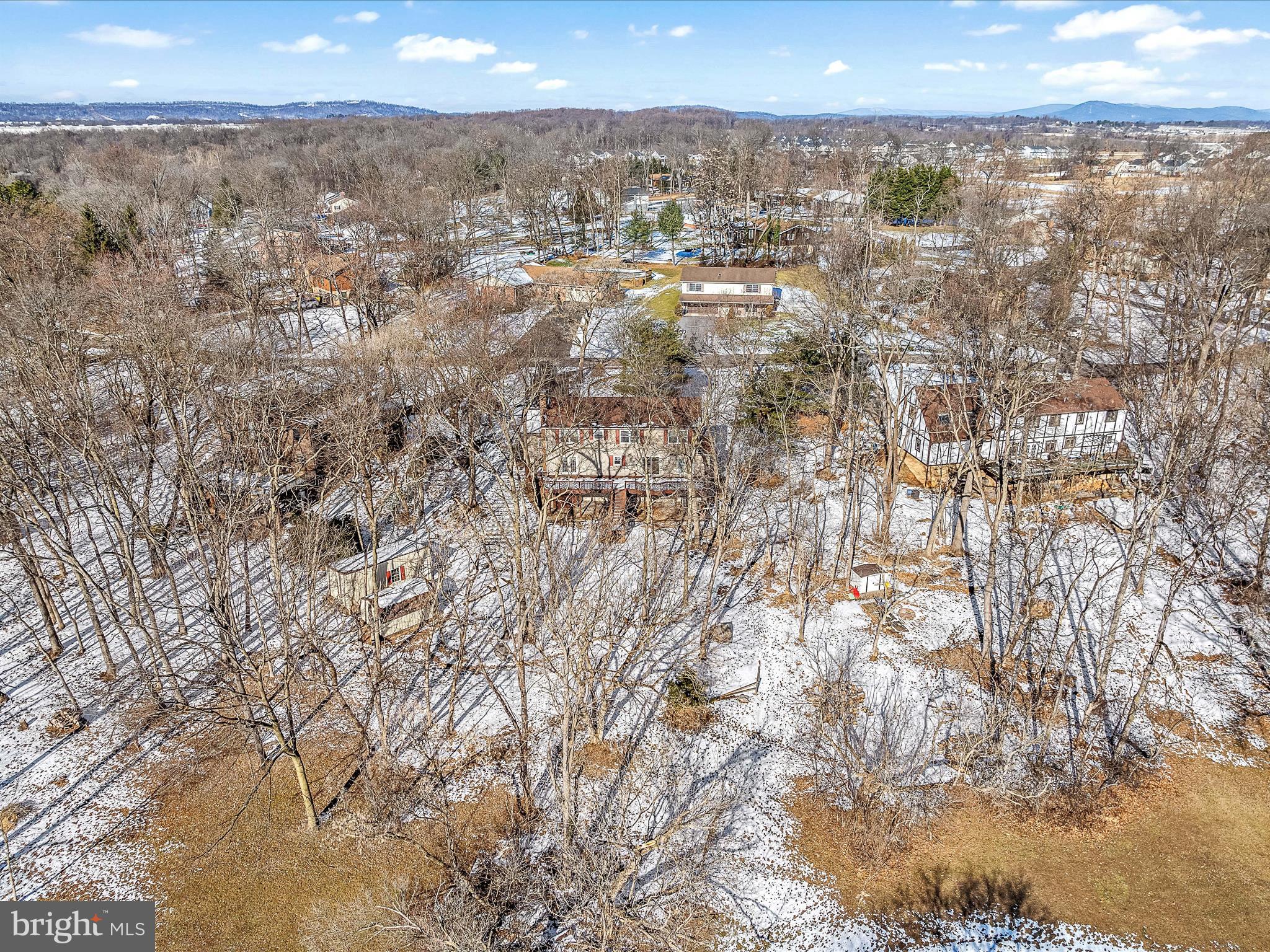 WOODBRIER MANOR - Residential