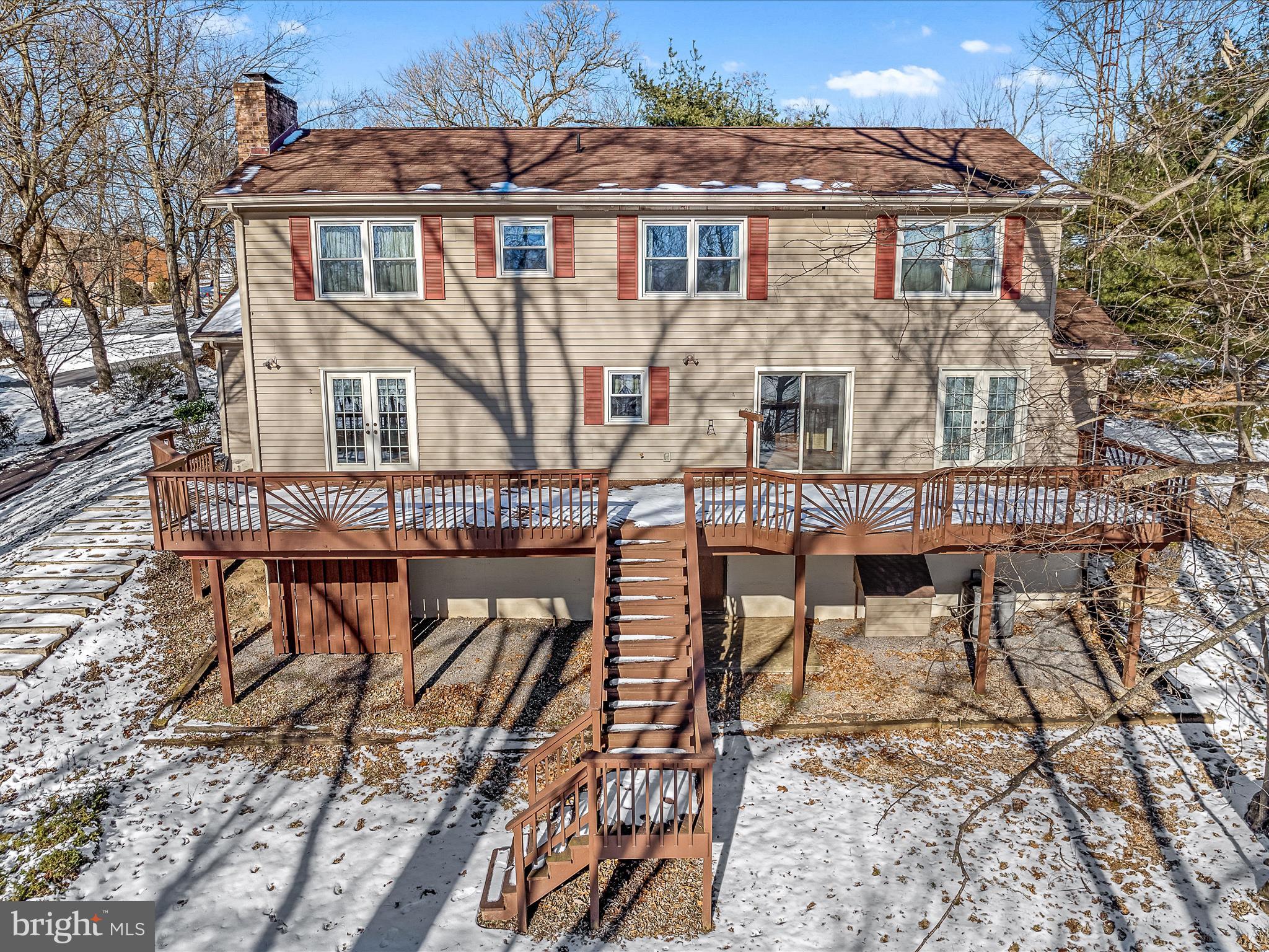 WOODBRIER MANOR - Residential