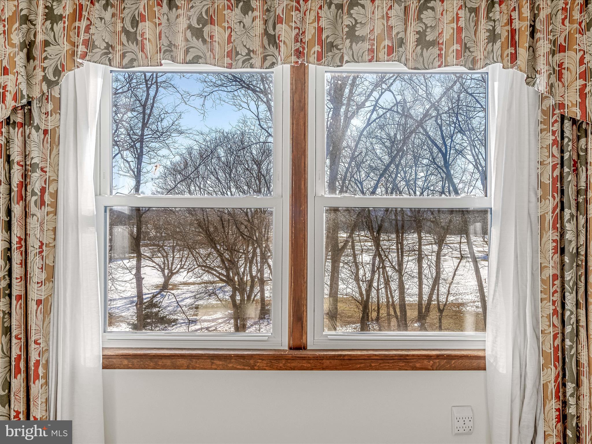 WOODBRIER MANOR - Residential