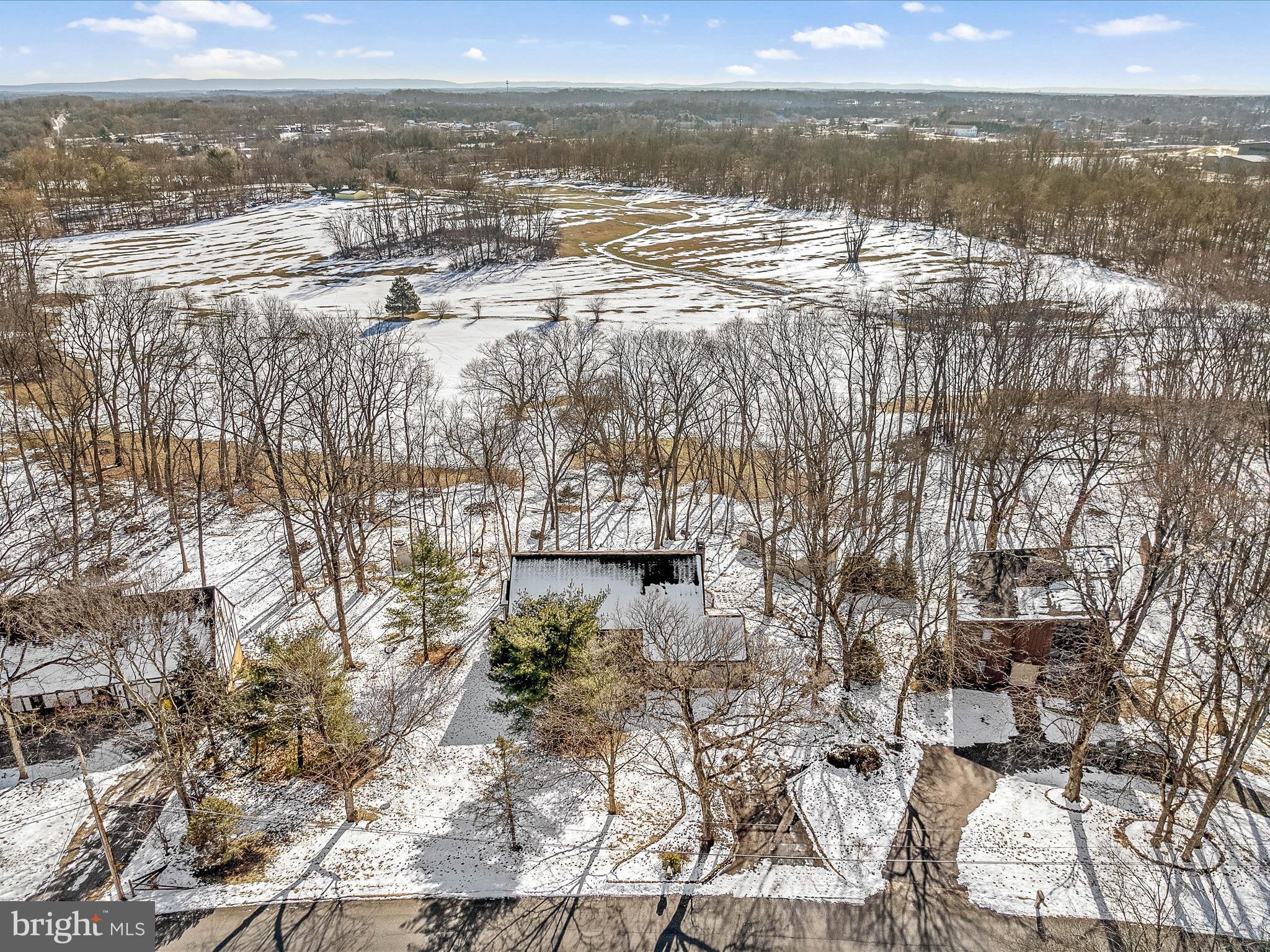 WOODBRIER MANOR - Residential