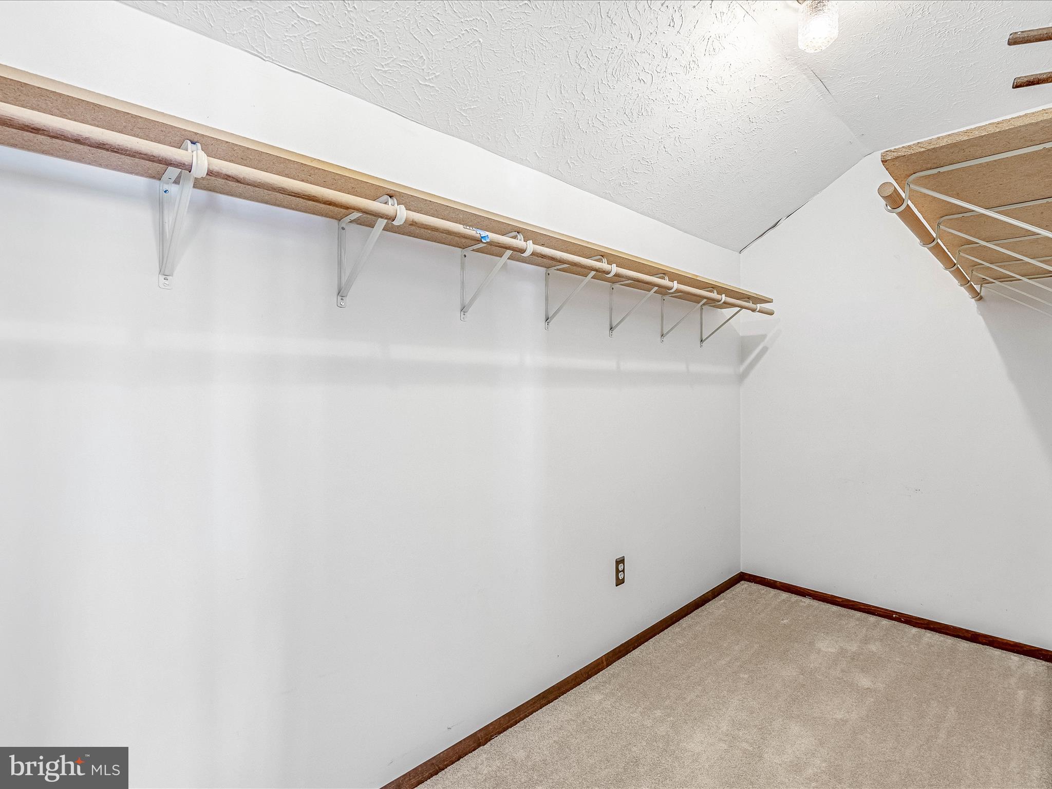 WOODBRIER MANOR - Residential