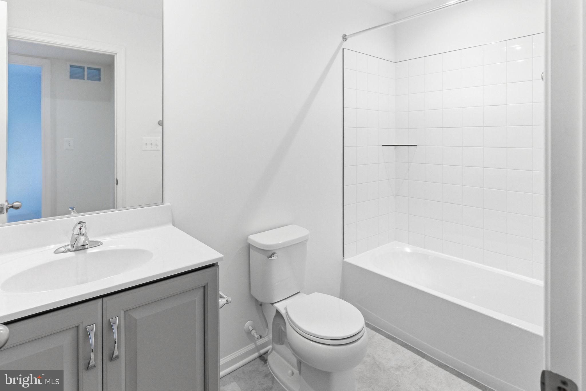 KING'S CROSSING - Residential