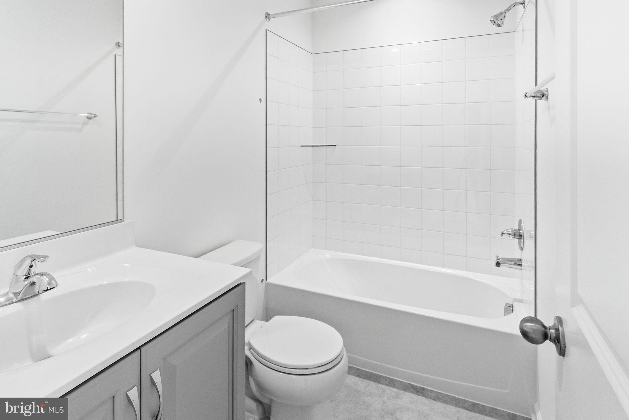 KING'S CROSSING - Residential