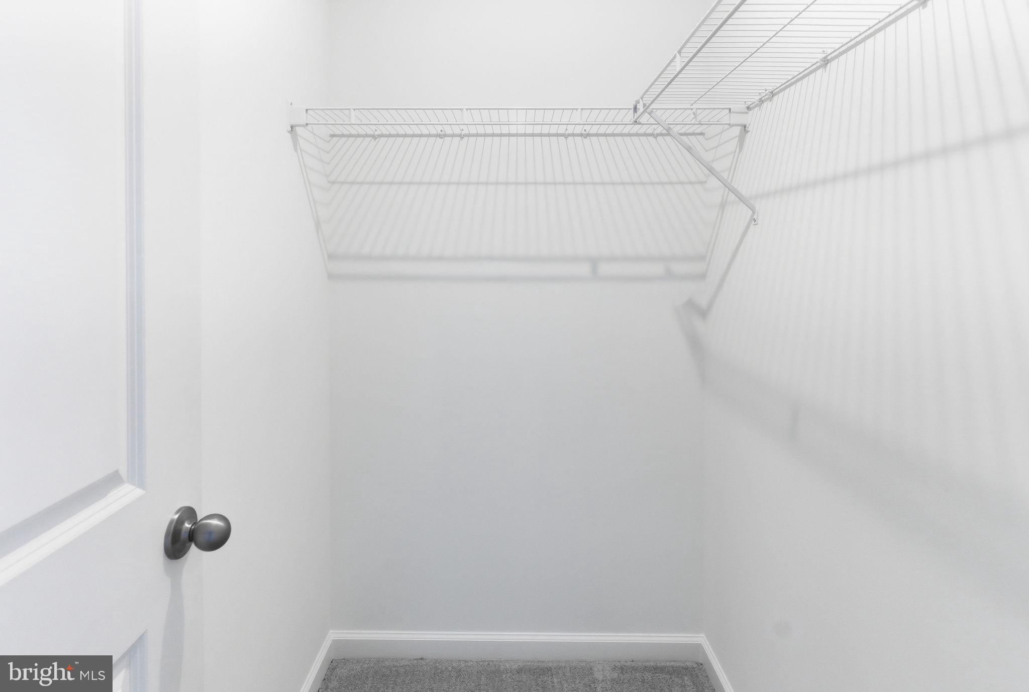 KING'S CROSSING - Residential