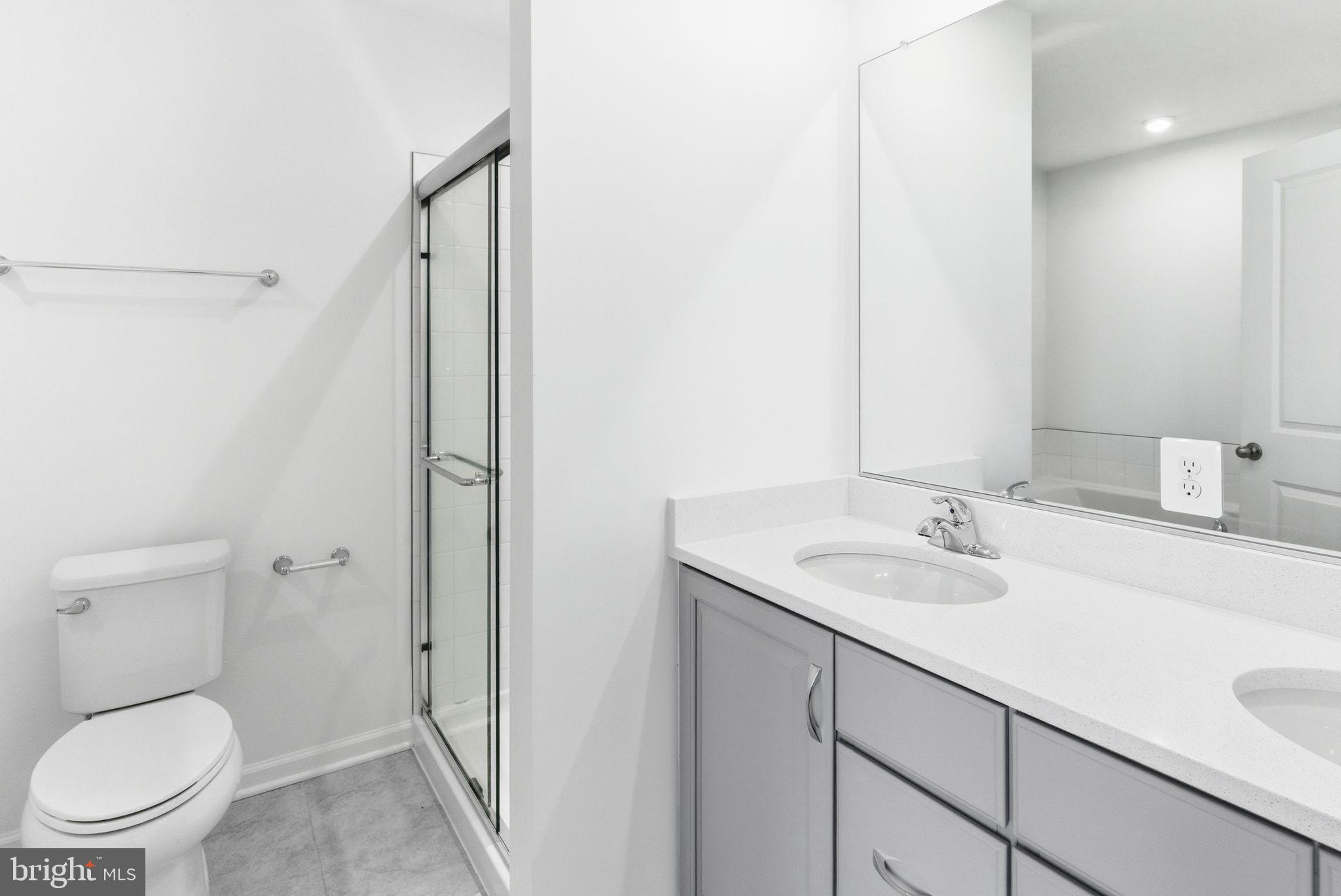 KING'S CROSSING - Residential