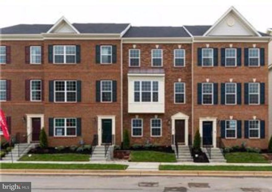 The Number ONE BUILDER LENNAR HOMES introduces a New luxury townhome with 3 bedrooms, 2 full and 2 half baths & detached 2 car garage.  2,753 sq. ft. Upgraded kitchen with granite counters, SS appliances and 16 ft kitchen island, spacious owner's bath, 2 large rec rooms on lower level, great for entertaining. Enjoy fenced in backyard for privacy. Photos are representative.