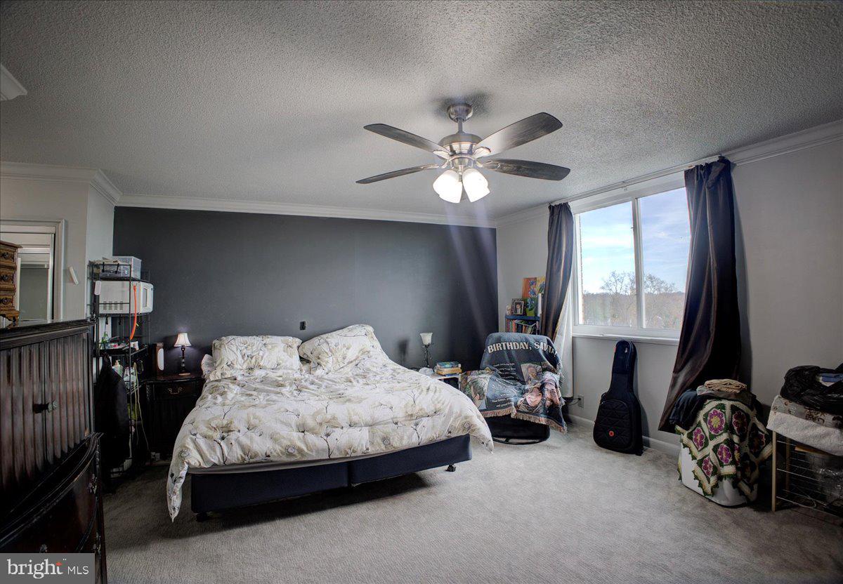 PARK TOWERS EAST - Residential