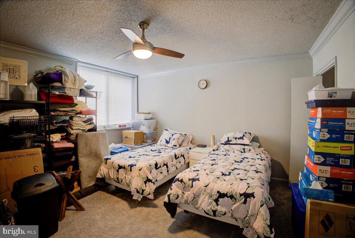 PARK TOWERS EAST - Residential