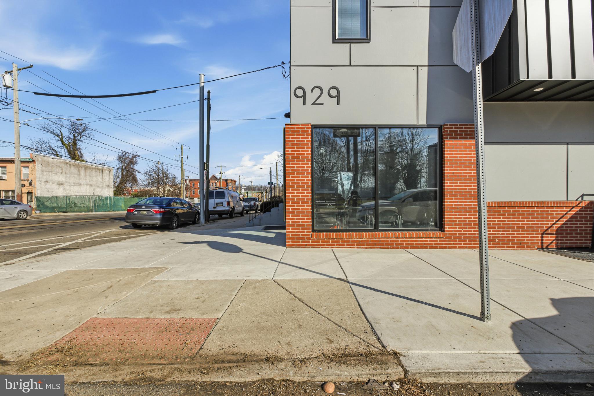 PARKSIDE - Commercial Sale