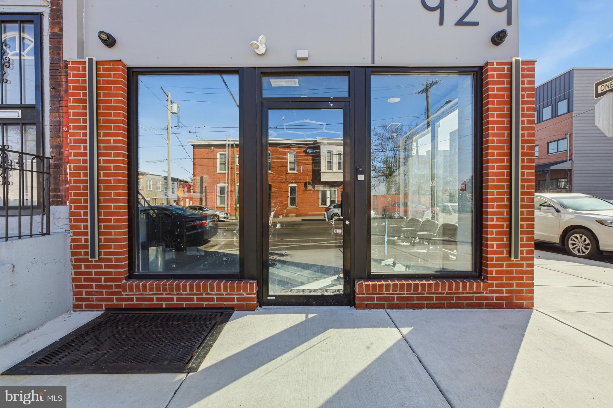 PARKSIDE - Commercial Sale