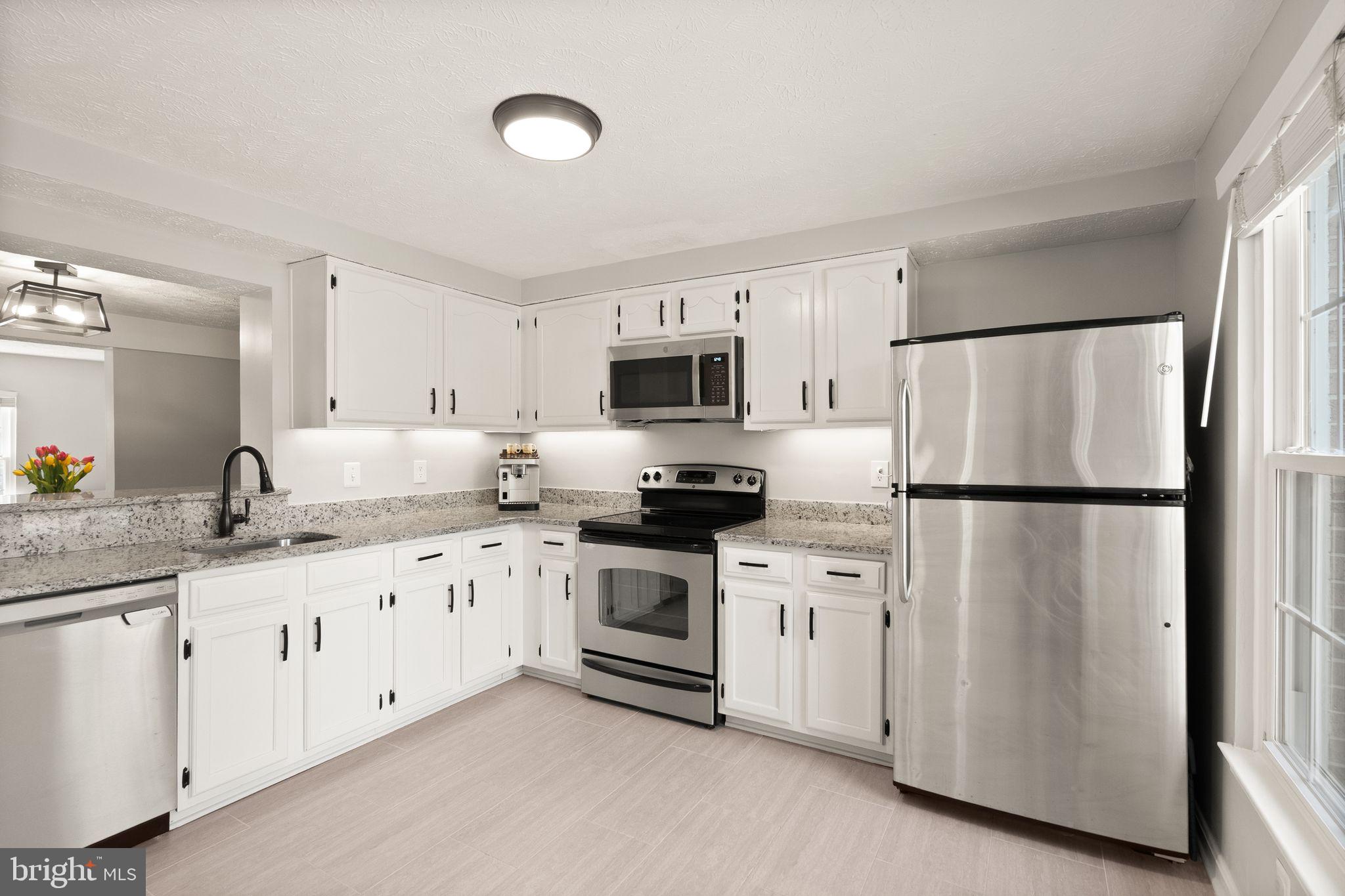 44021 FERNCLIFF TERRACE