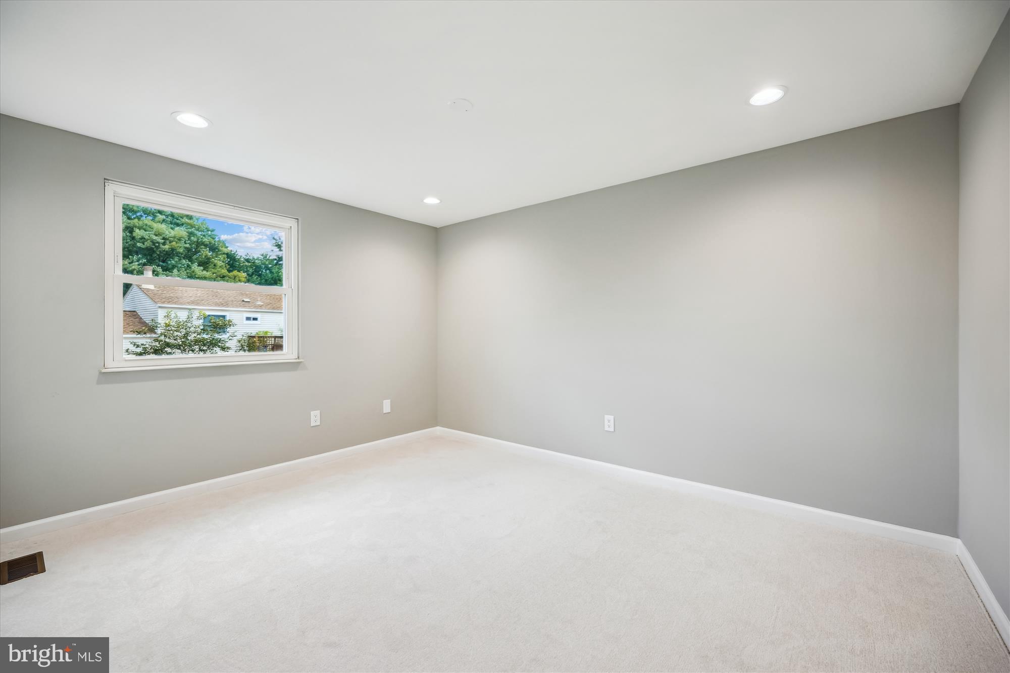 GERMANTOWN ESTATES - Residential