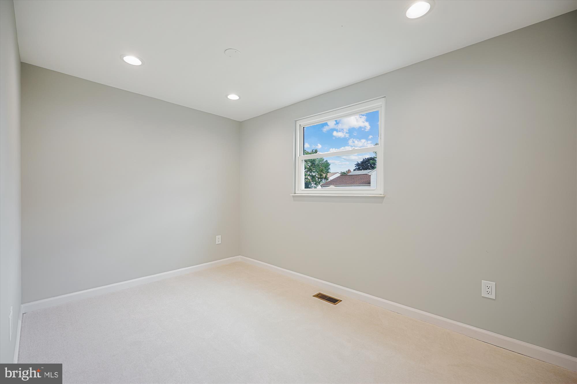 GERMANTOWN ESTATES - Residential