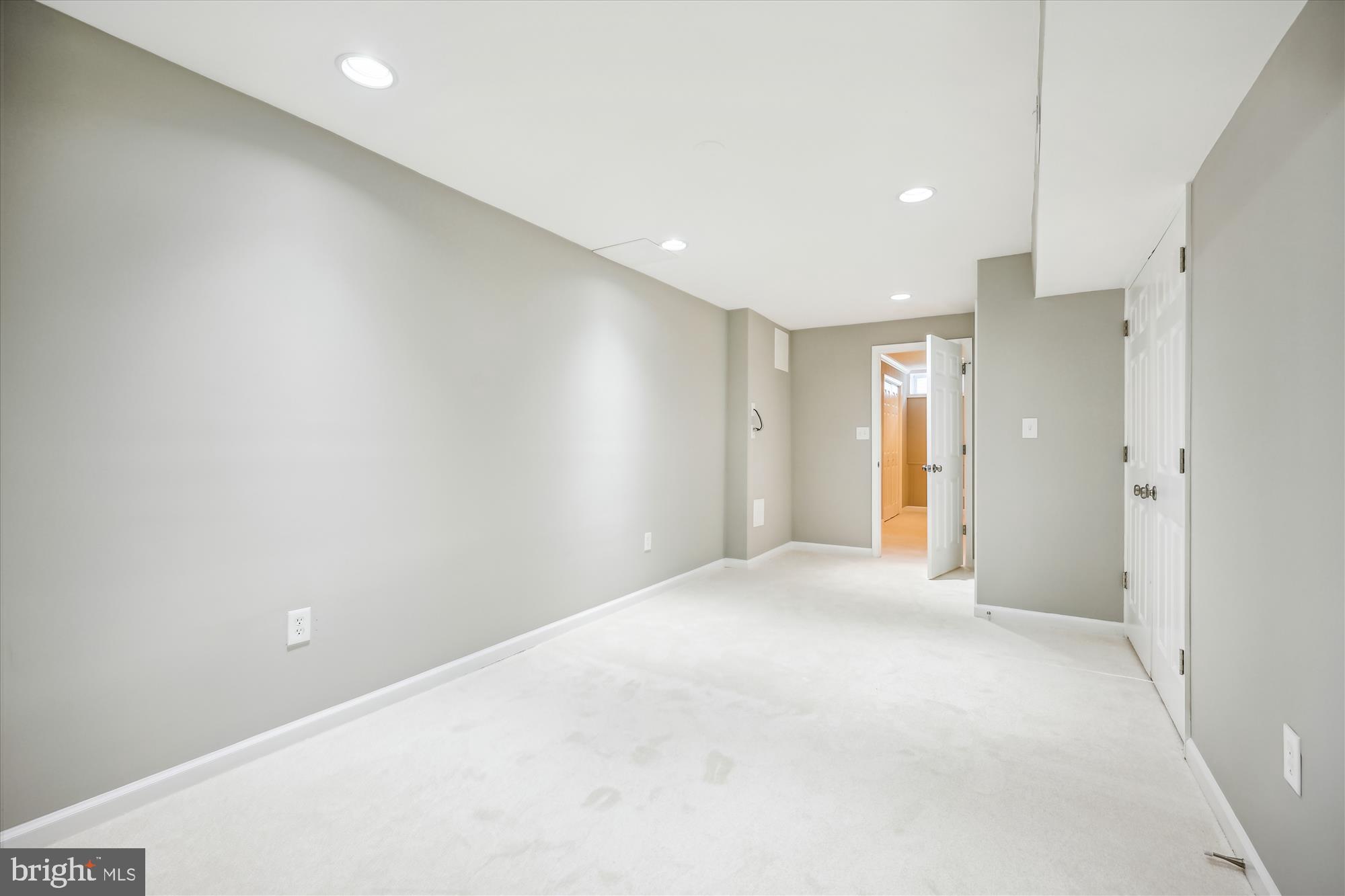 GERMANTOWN ESTATES - Residential