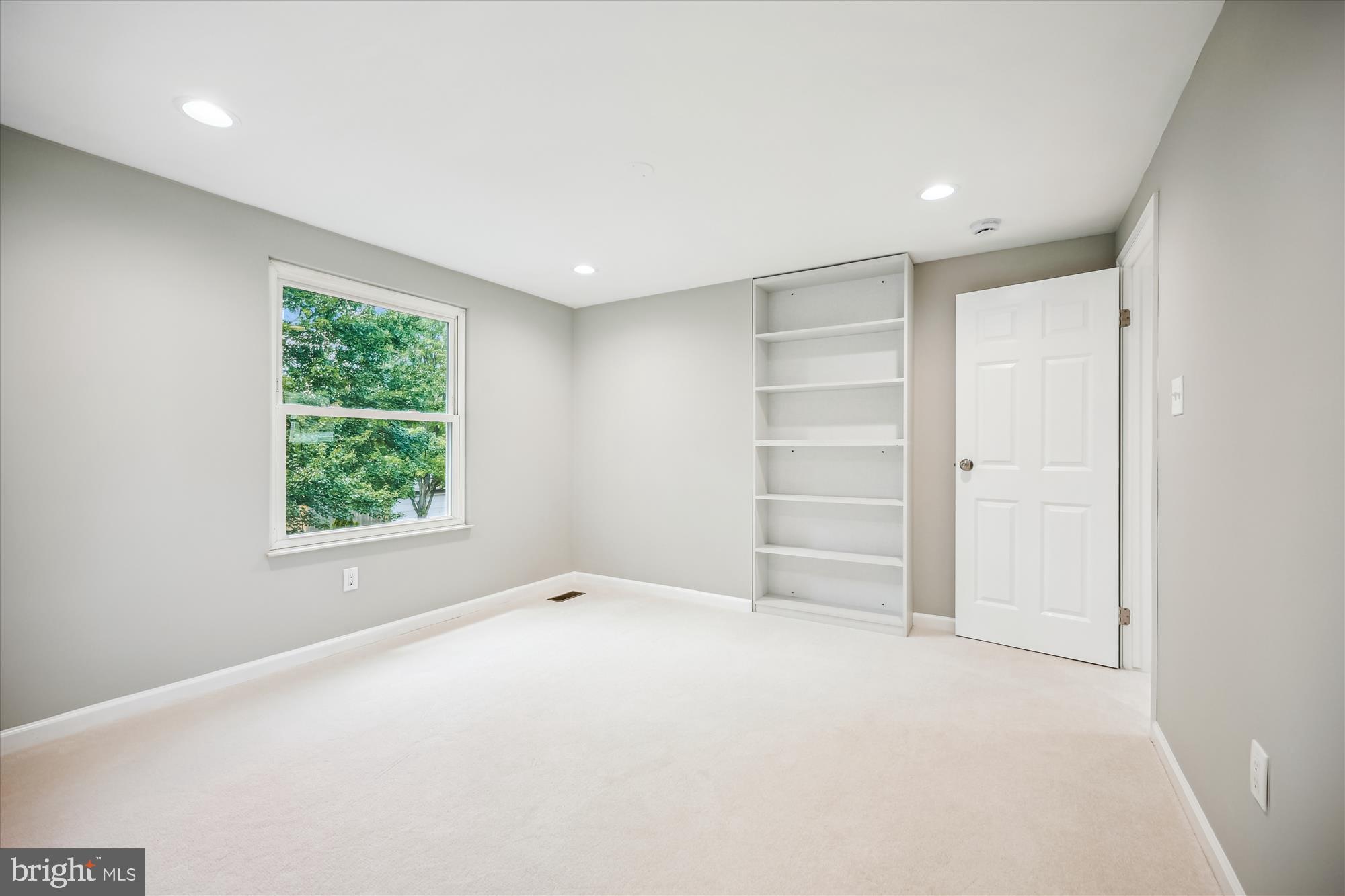 GERMANTOWN ESTATES - Residential