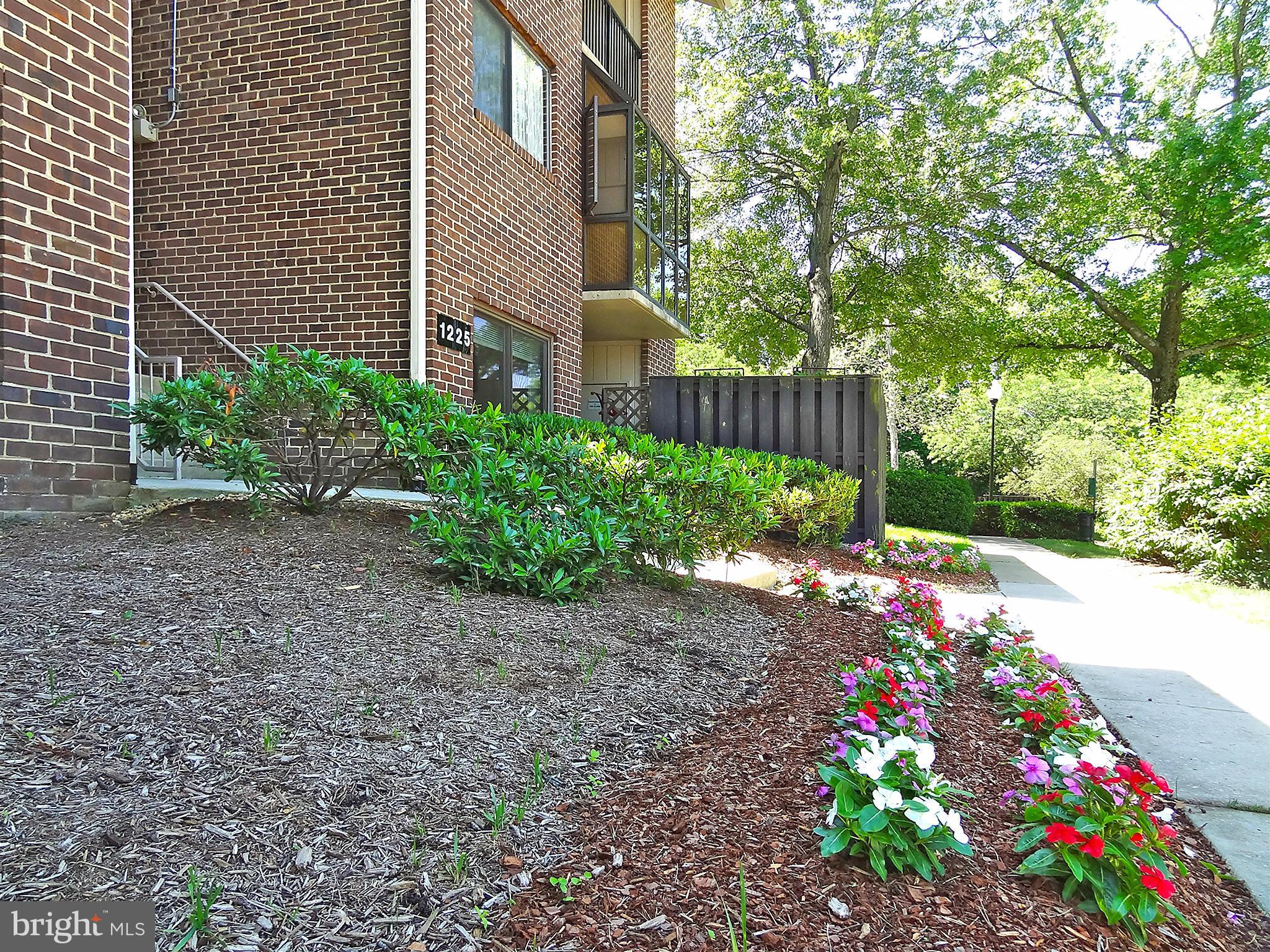 NORTH GREEN CONDOMINIUMS - Residential Lease