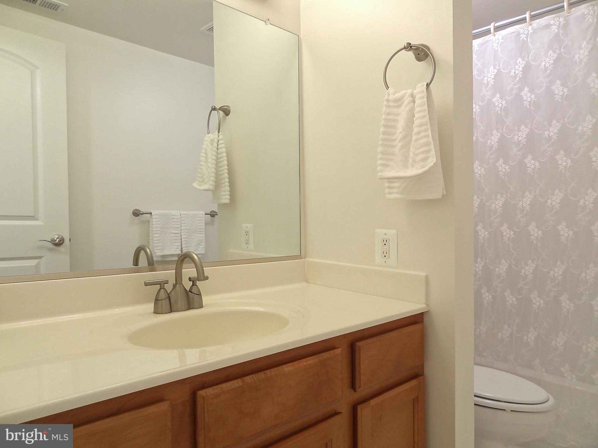 NORTH GREEN CONDOMINIUMS - Residential Lease