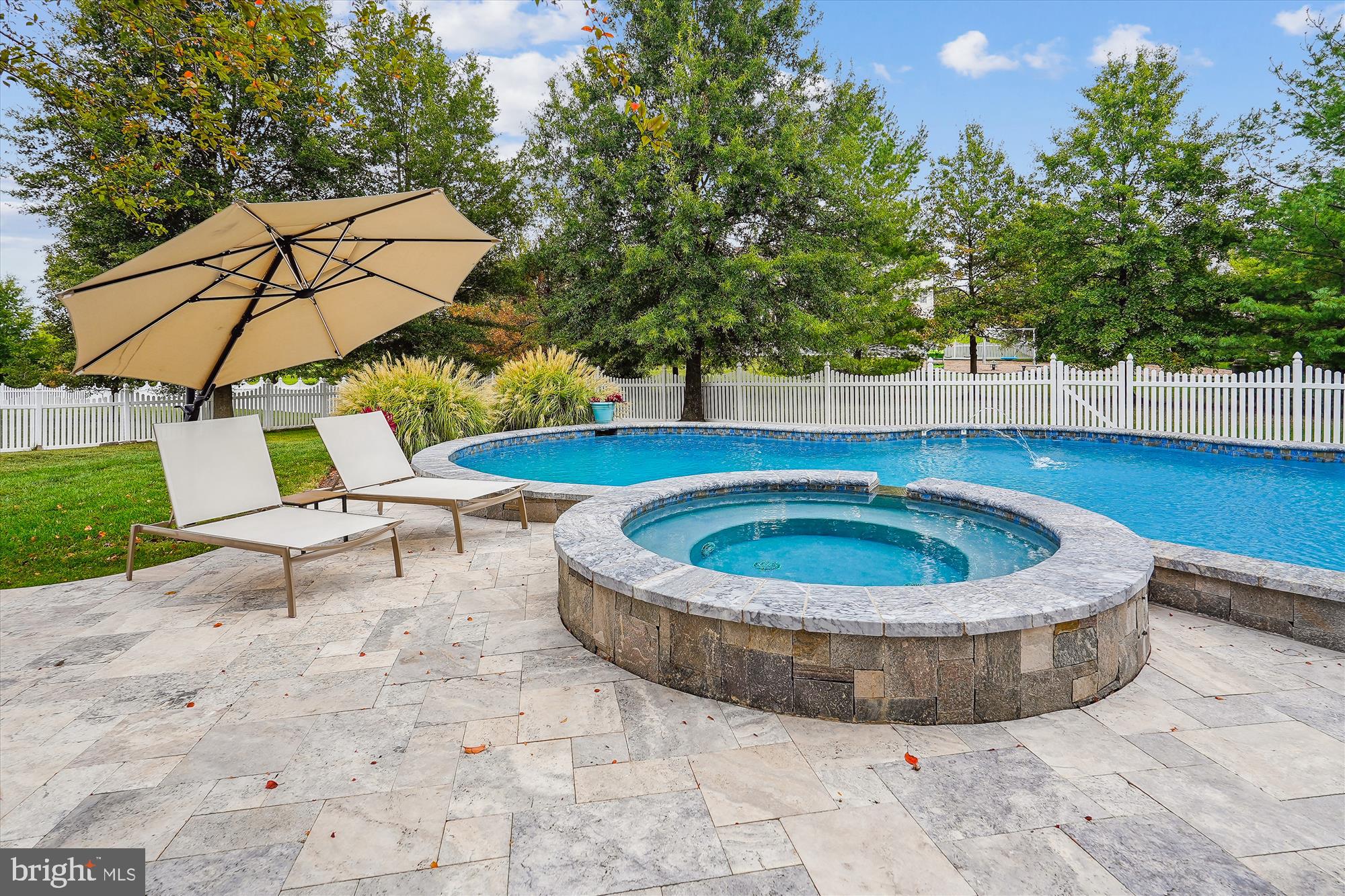 CHASE AT BELMONT COUNTRY - Residential