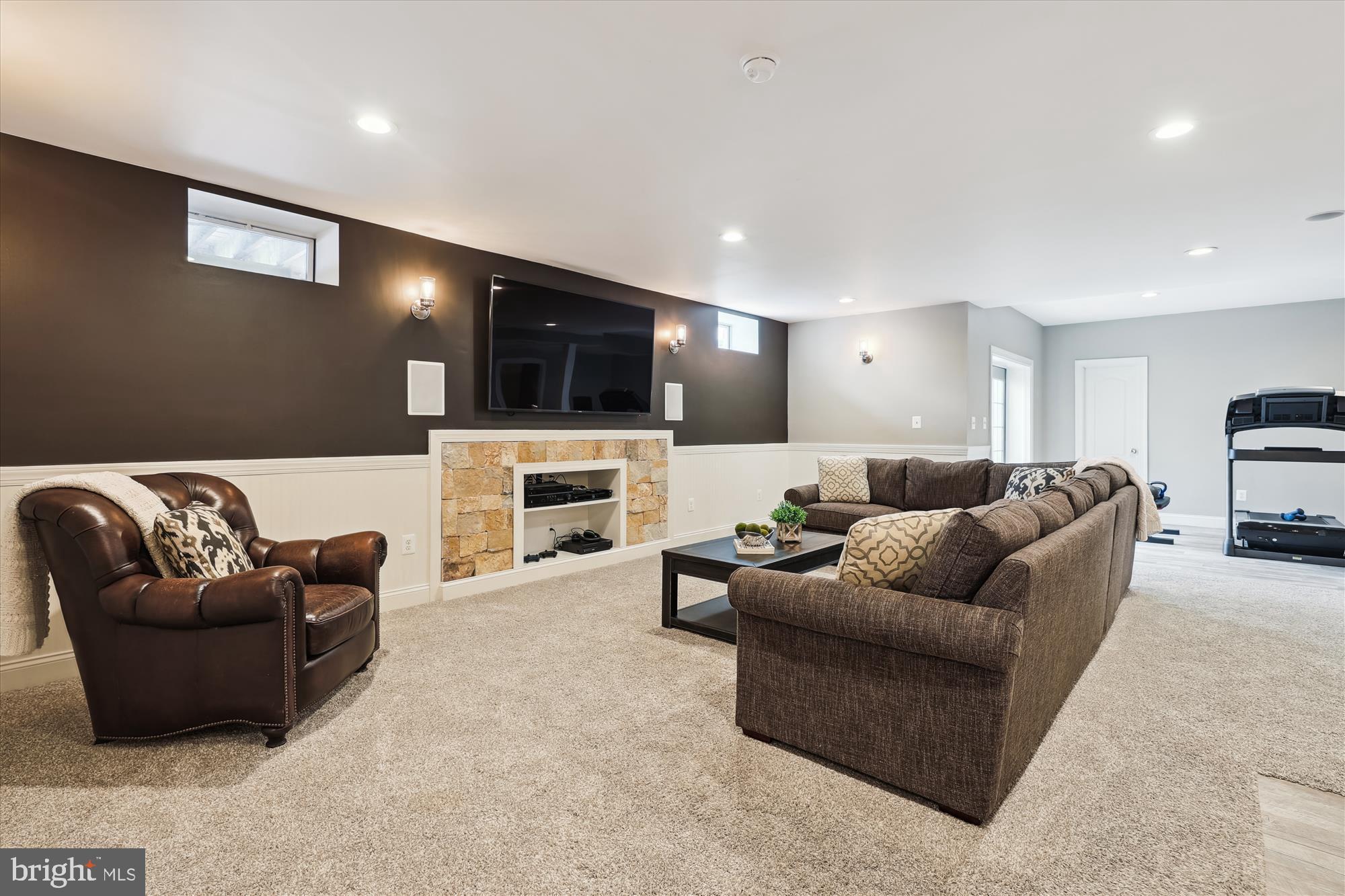 CHASE AT BELMONT COUNTRY - Residential